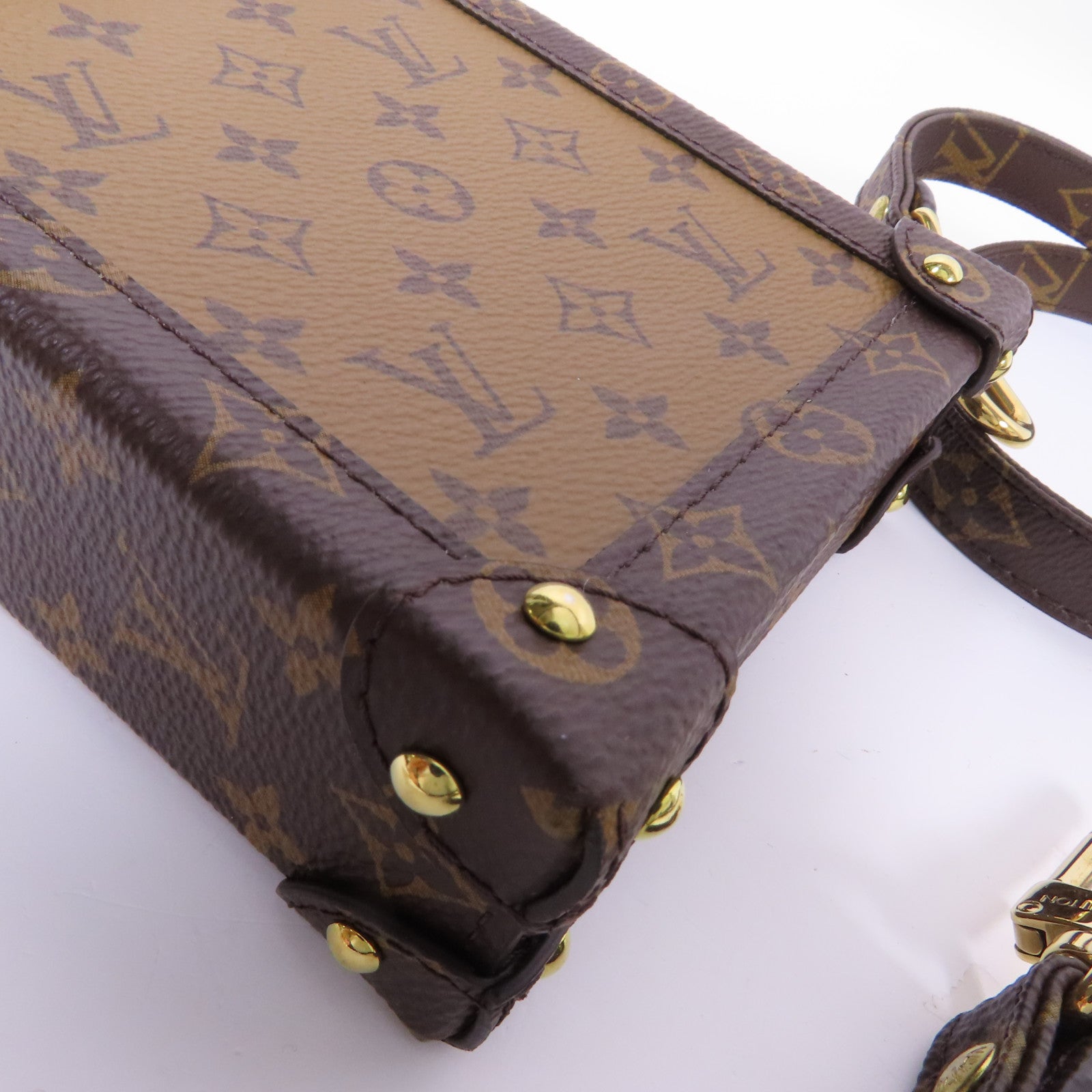 LOUIS VUITTON Monogram Reverse Trunk Vertical金扣肩背袋