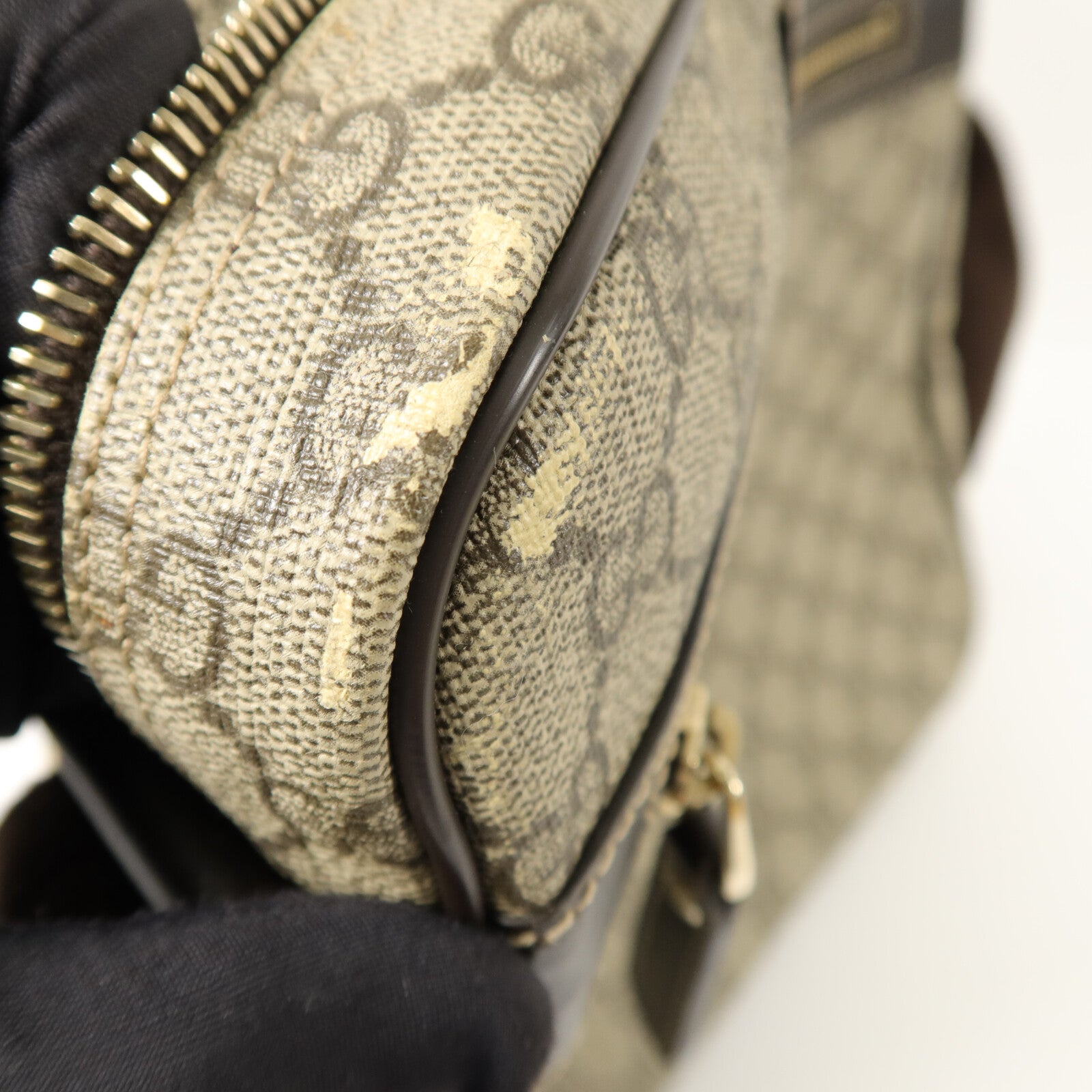 GUCCI 塗層帆布Messanger Bag肩背袋