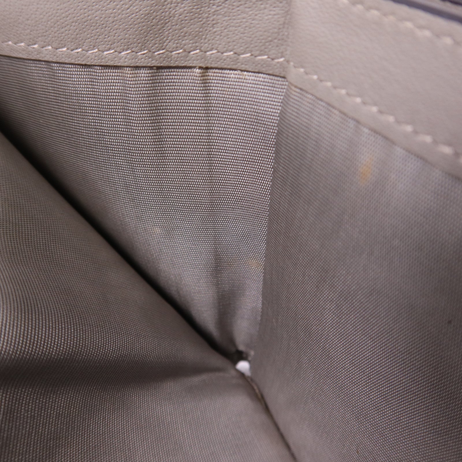 Furla 牛皮皮革Trifold Wallet金扣錢包