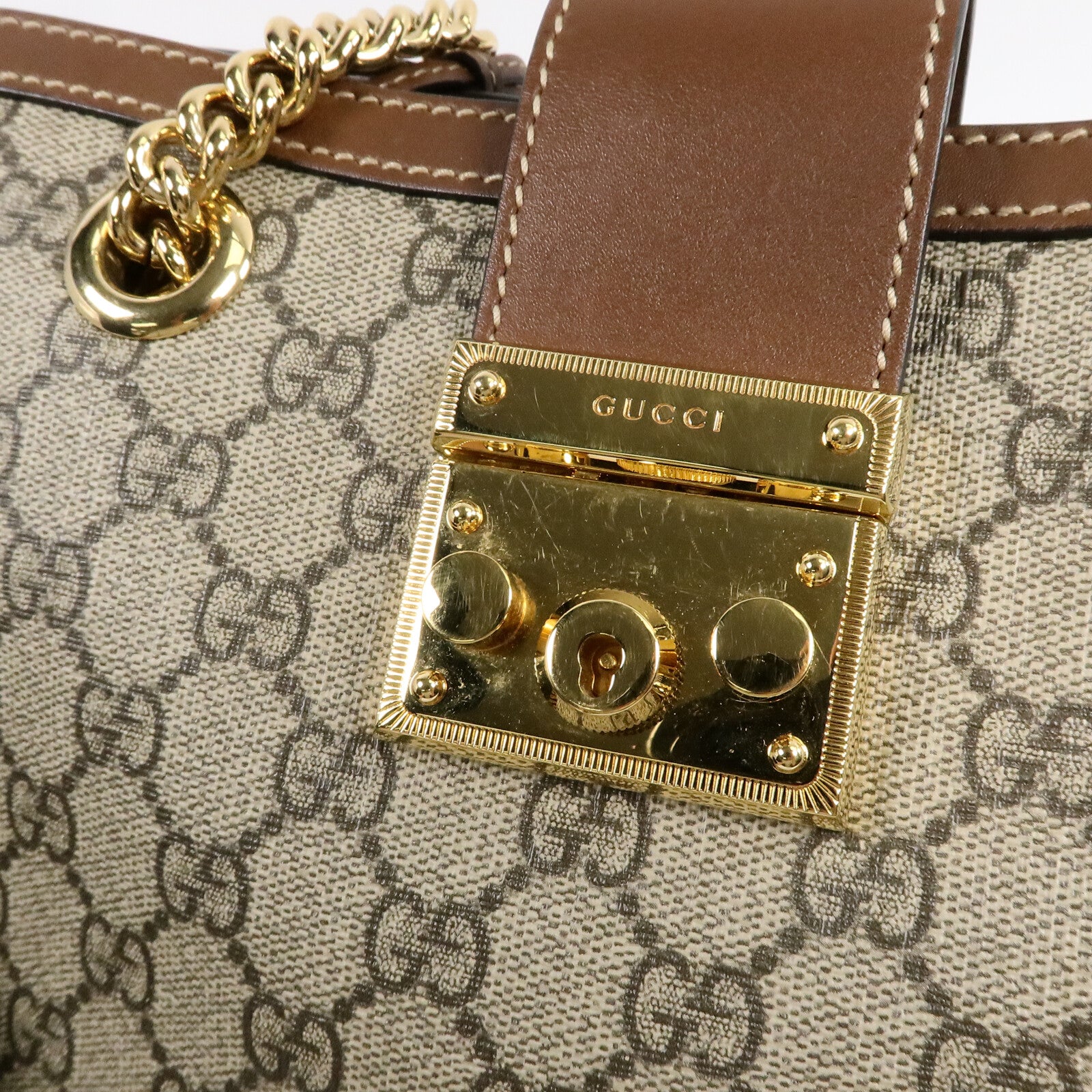 GUCCI 塗層帆布GG GHW Padlock鏈帶肩背袋