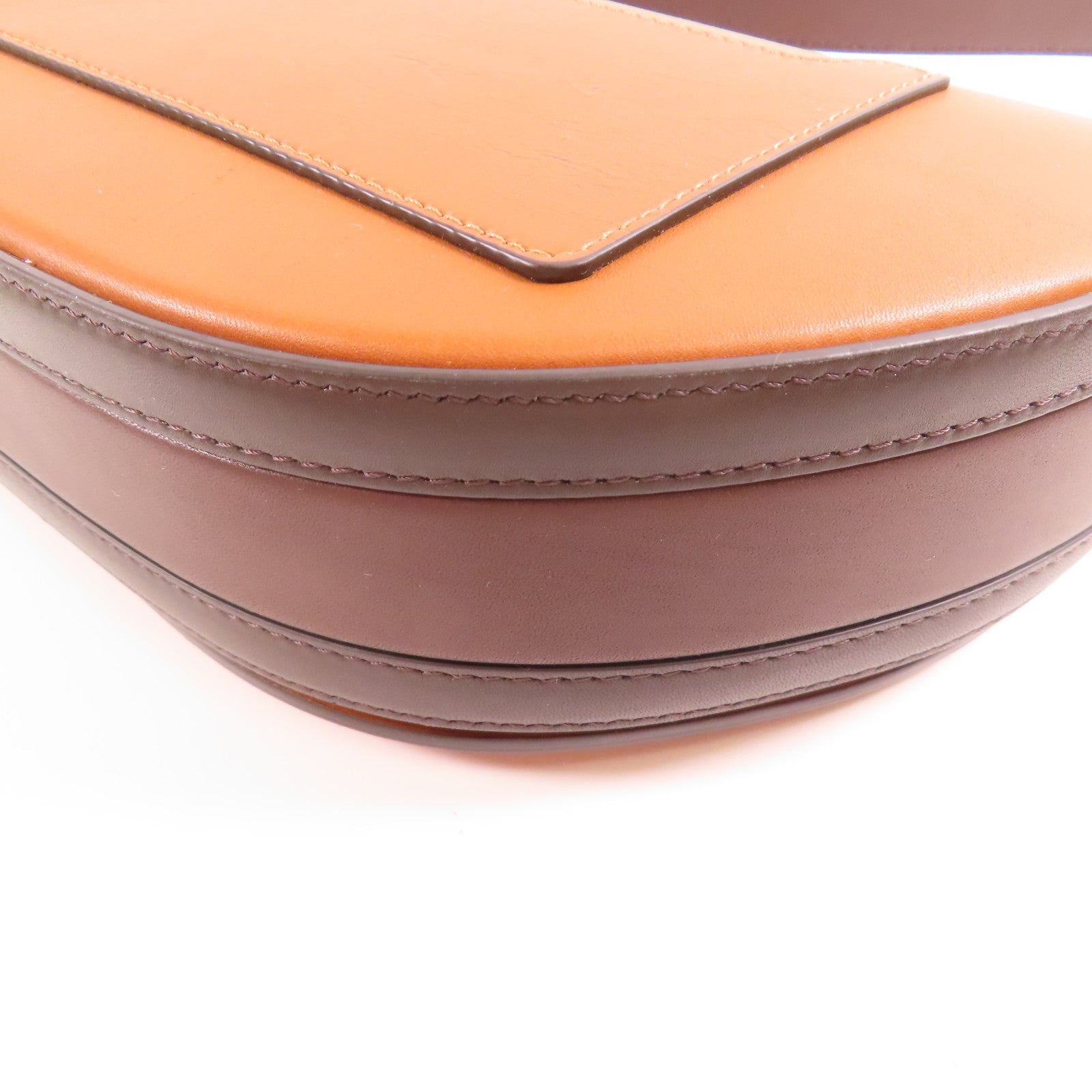 BURBERRY 牛皮皮革Olympia Bag金扣肩背袋