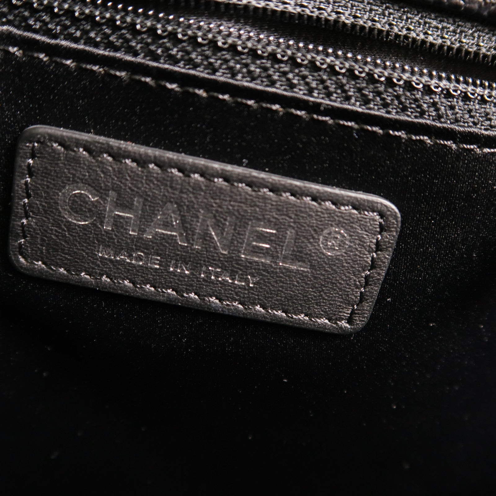 CHANEL 牛皮皮革GST Grand Shopping Tote Bag鏈帶肩背袋