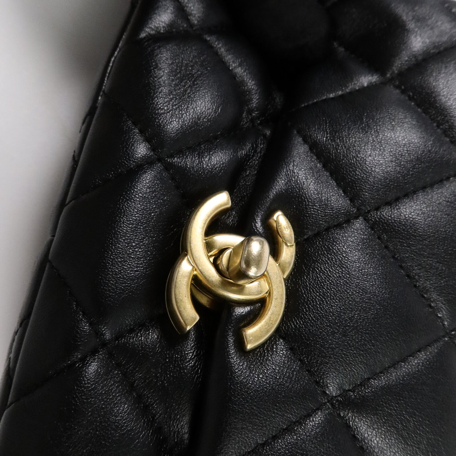 CHANEL 羊皮皮革Chain Shoulder Bag鏈帶肩背袋