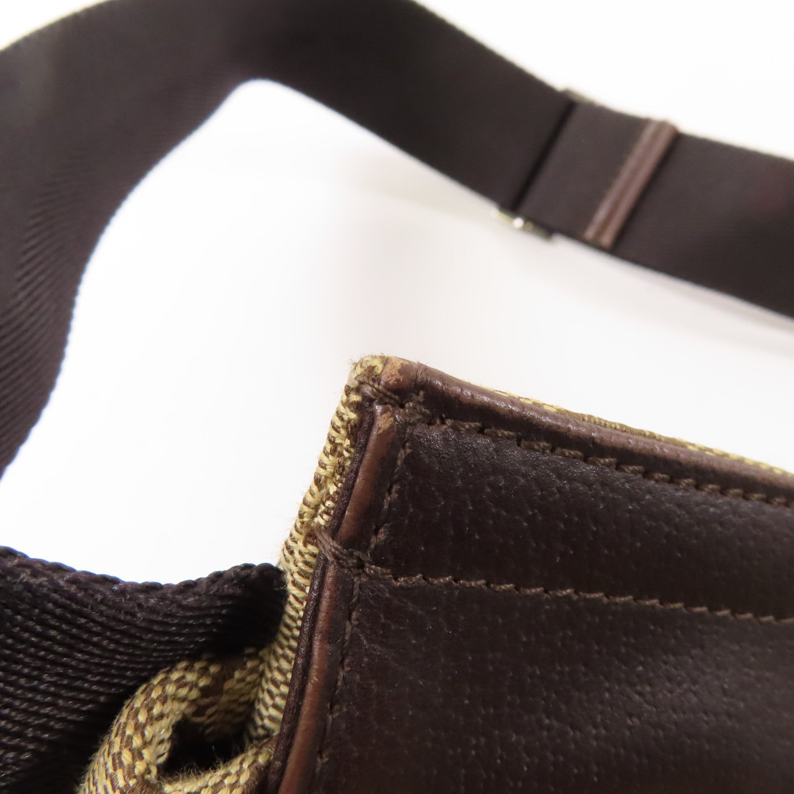 GUCCI 帆布Waist Bag銀扣腰包
