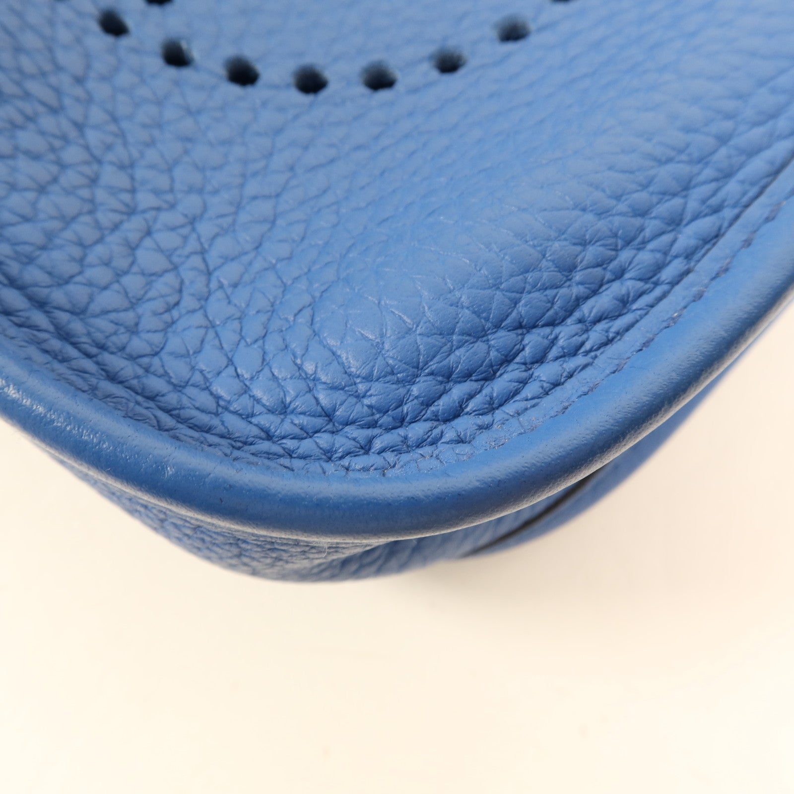 HERMES Clemence皮革Evelyne TPM銀扣肩背袋Mykonos