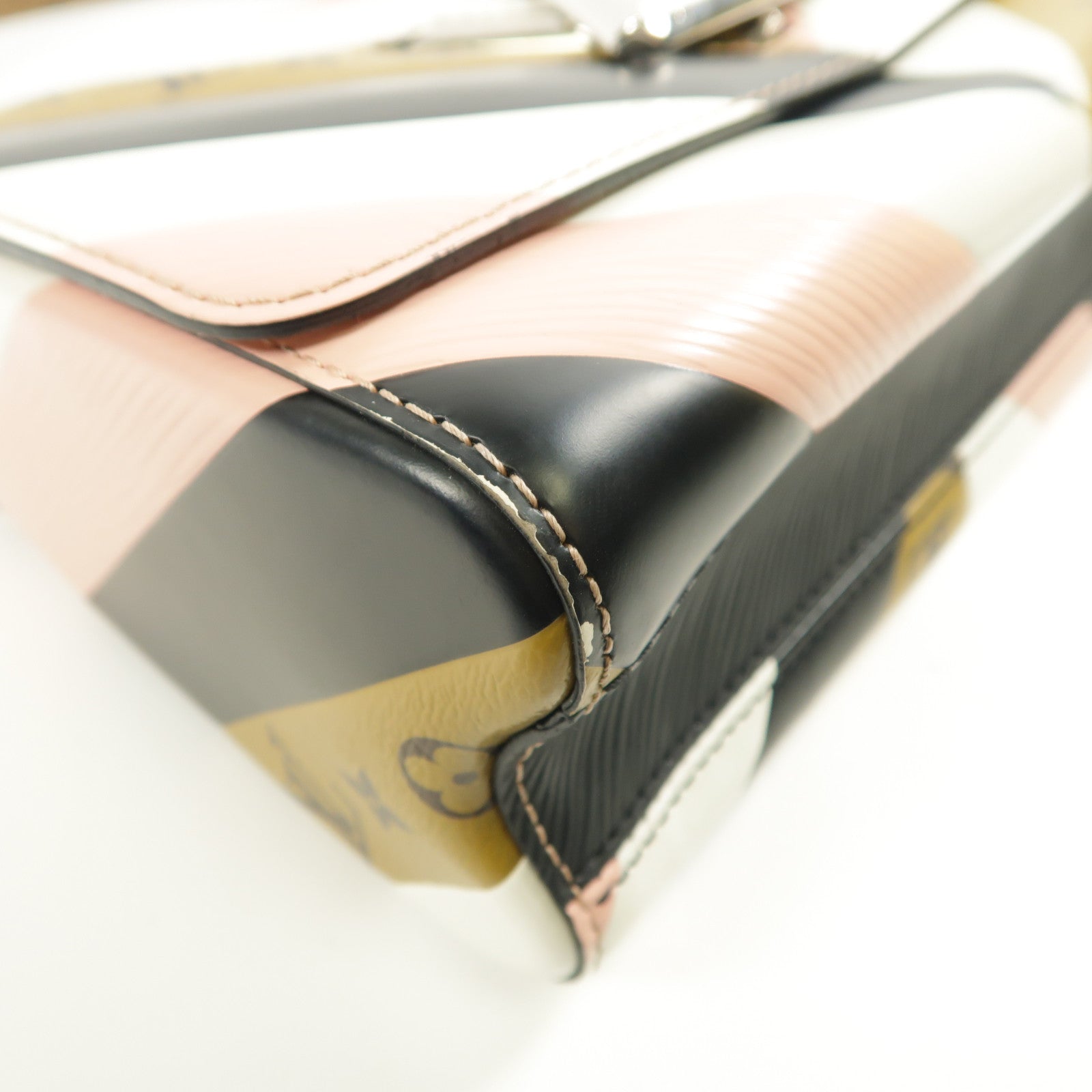 LOUIS VUITTON Monogram/Epi Twist MM金扣鏈帶肩背袋