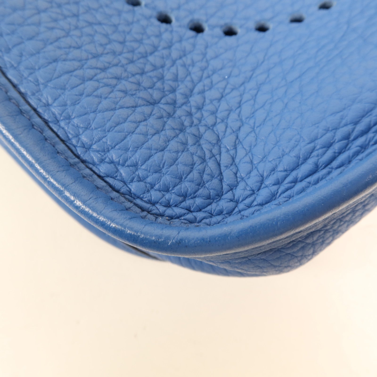 HERMES Clemence皮革Evelyne TPM銀扣肩背袋Mykonos