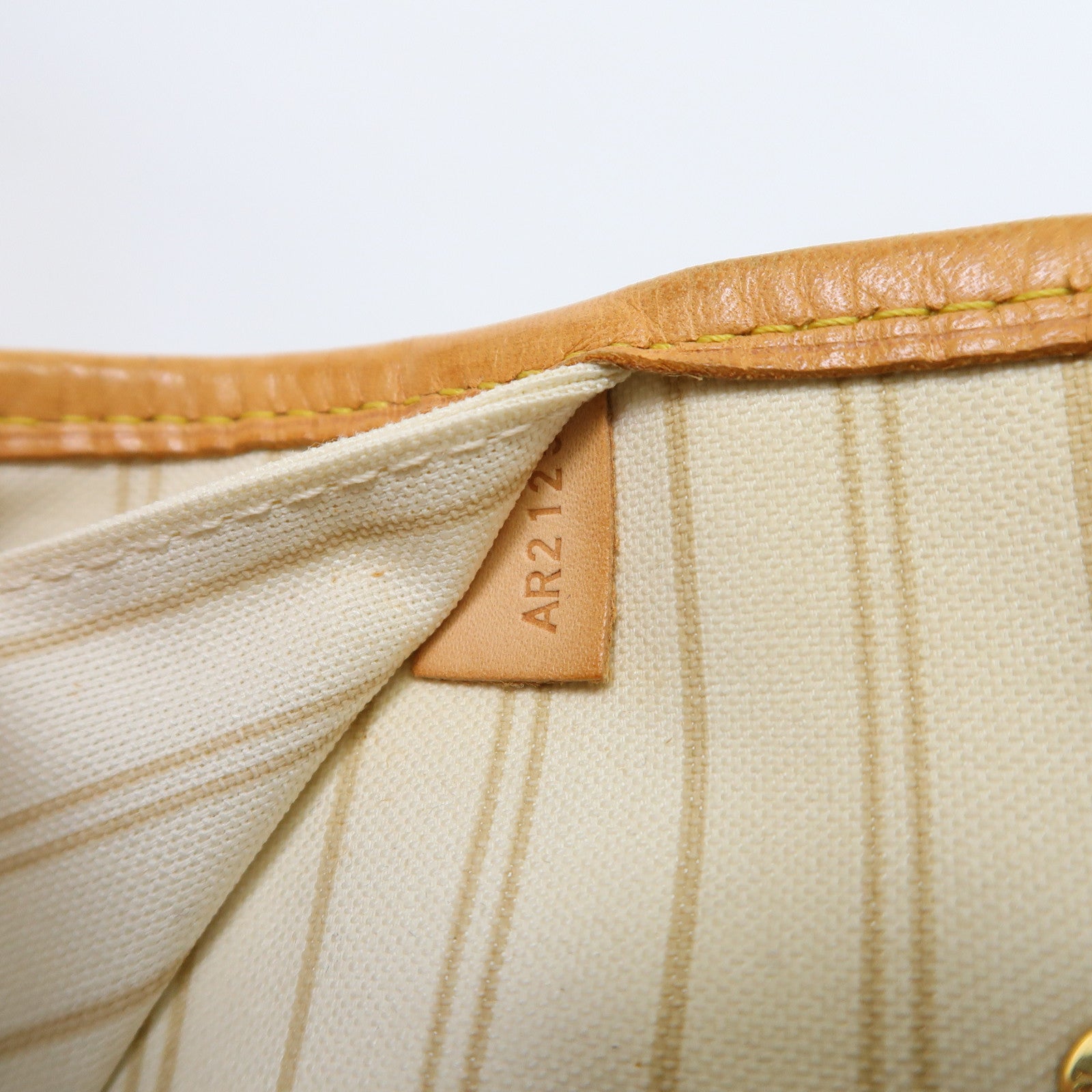 LOUIS VUITTON 【激減優惠】Damier Azur Neverfull MM金扣手挽袋白色