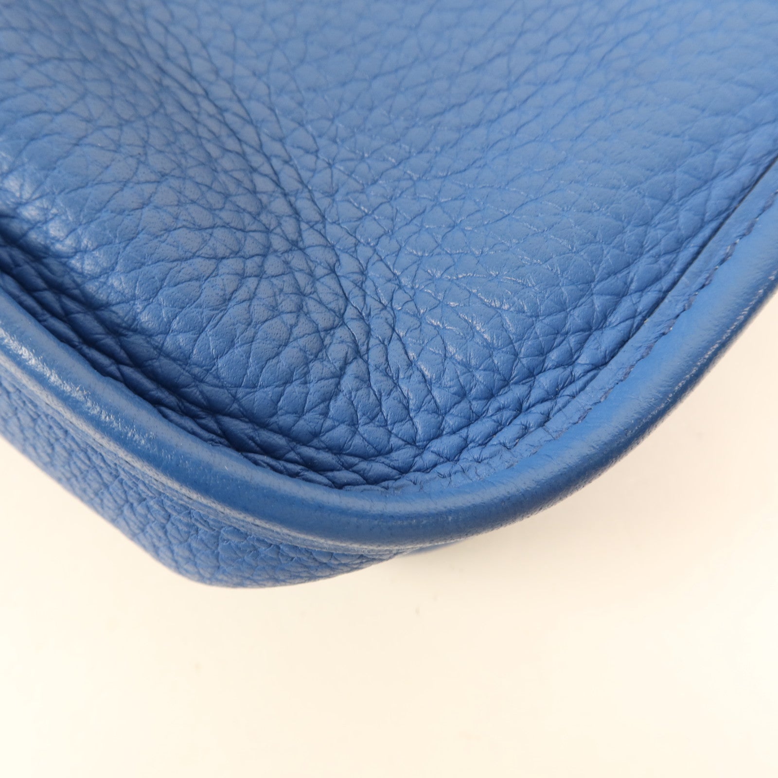 HERMES Clemence皮革Evelyne TPM銀扣肩背袋Mykonos