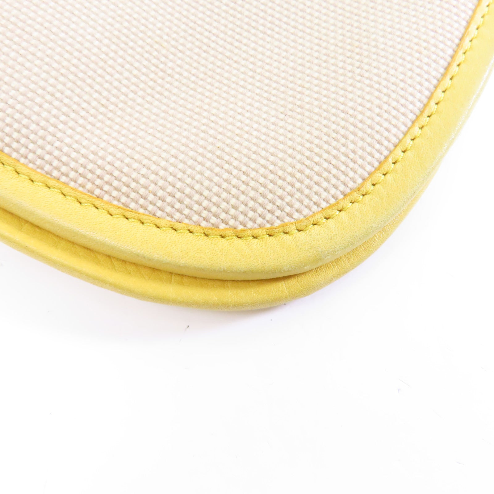 FENDI 帆布Shoulder Bag金扣肩背袋黃色