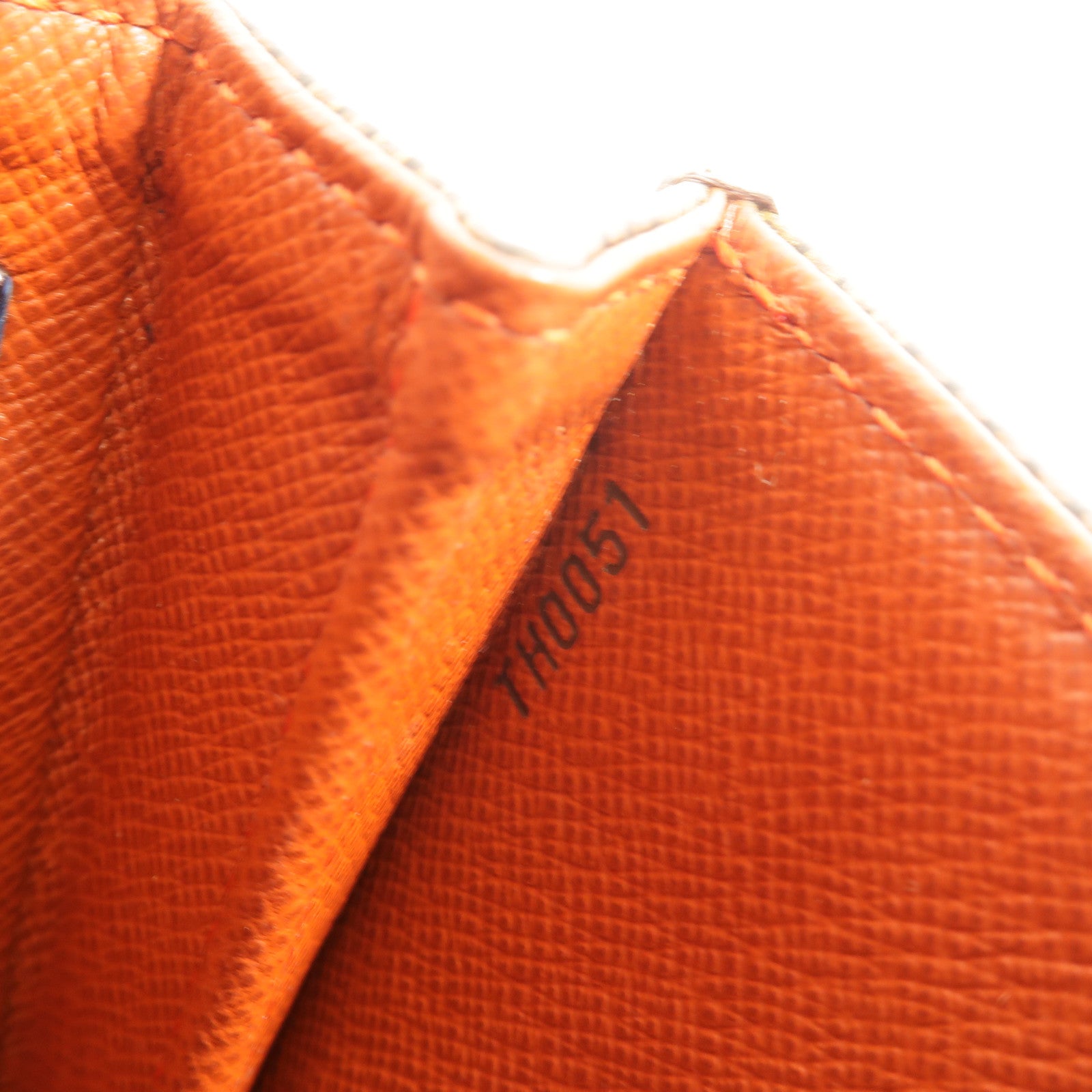 LOUIS VUITTON Damier Tribeca Long肩背袋
