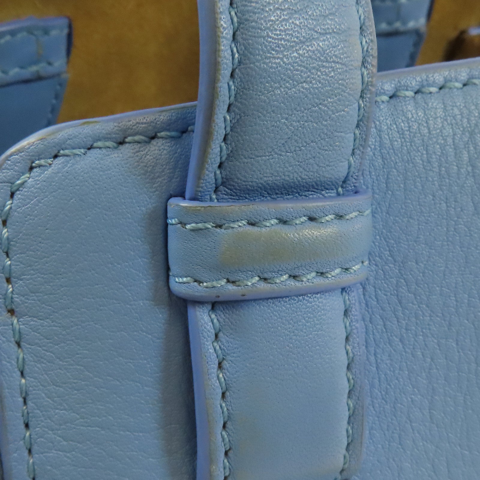 LOEWE 牛皮皮革Hammock Nugget金扣手挽肩背兩用袋