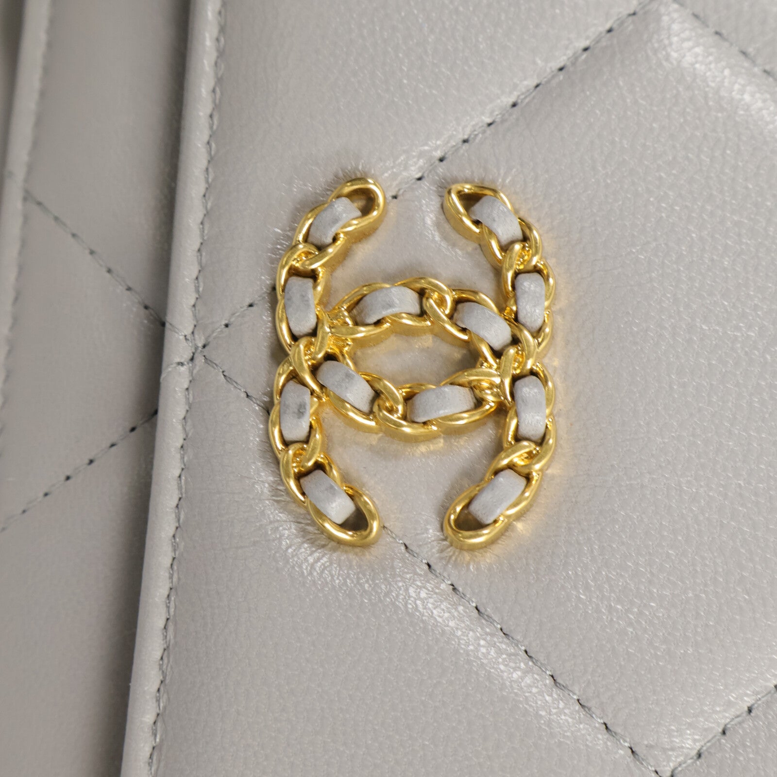 CHANEL 羊皮皮革WOC Wallet On Chain鏈帶肩背袋