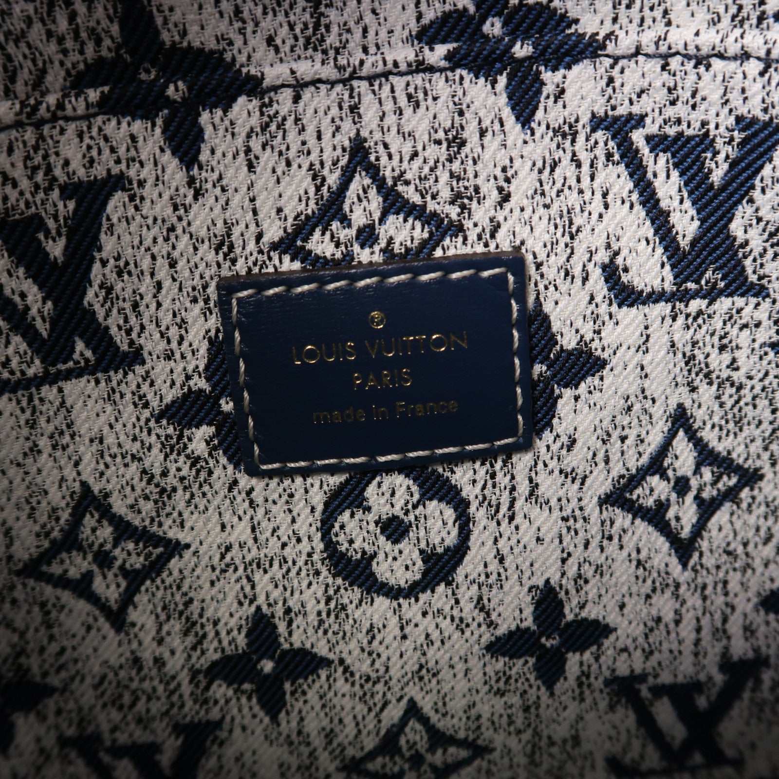 LOUIS VUITTON Monogram Denim OnTheGo MM金扣手挽肩背兩用袋藍色