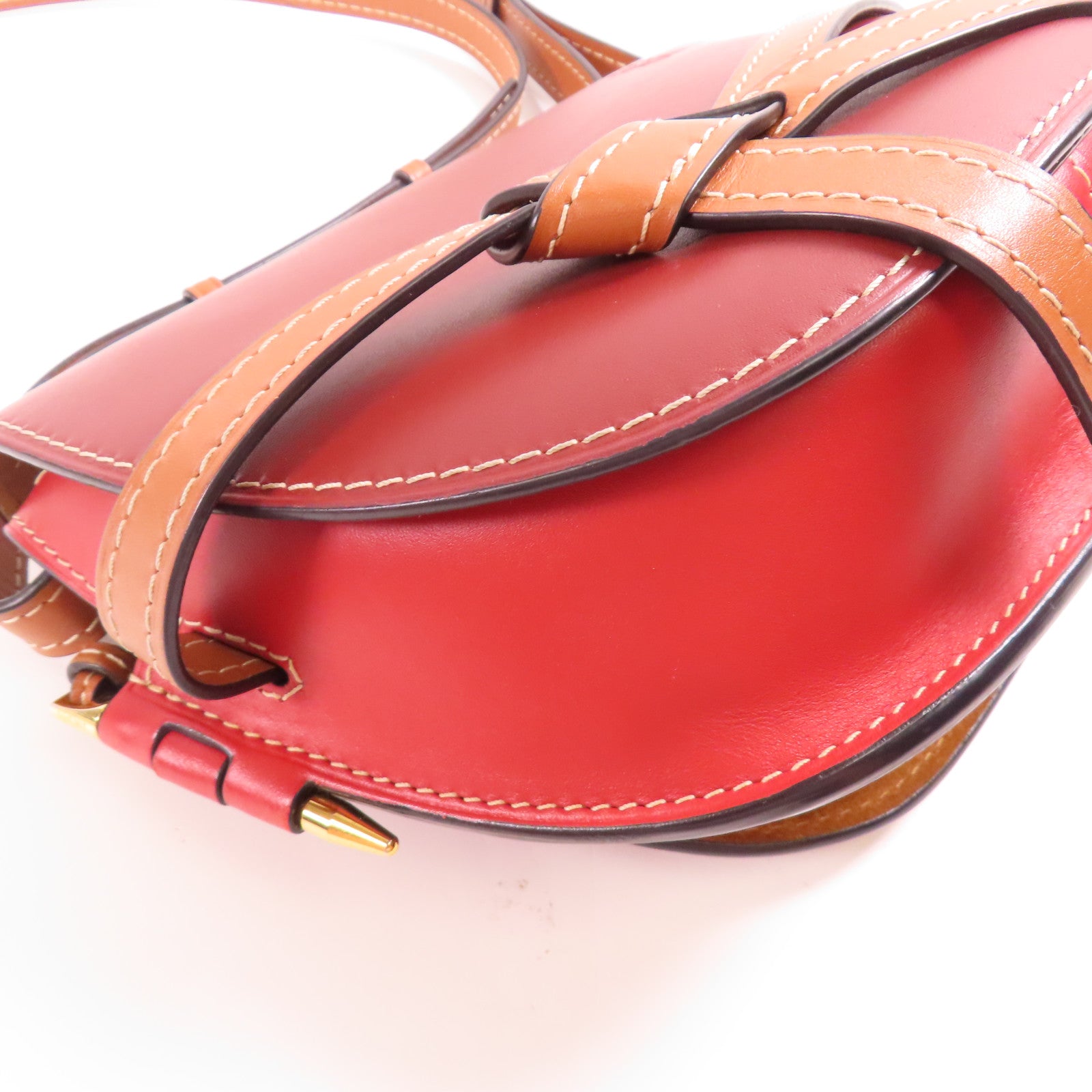 LOEWE 牛皮皮革Gate Bag金扣肩背袋