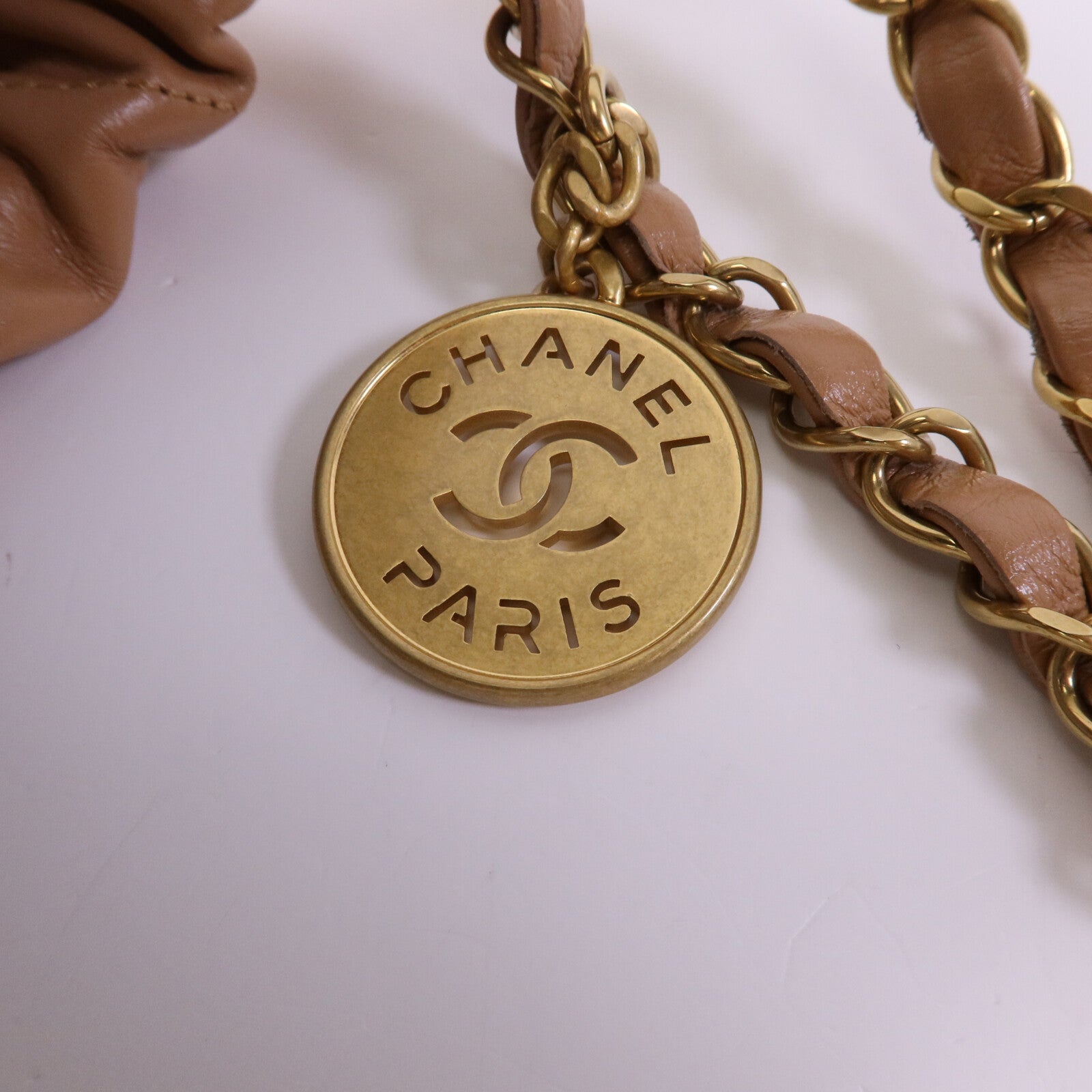 CHANEL 牛皮皮革C22 Small金扣鏈帶肩背袋