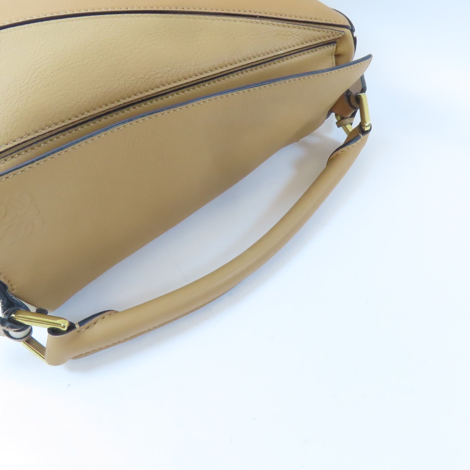 LOEWE 牛皮皮革Puzzle金扣手挽肩背兩用袋啡色/米色