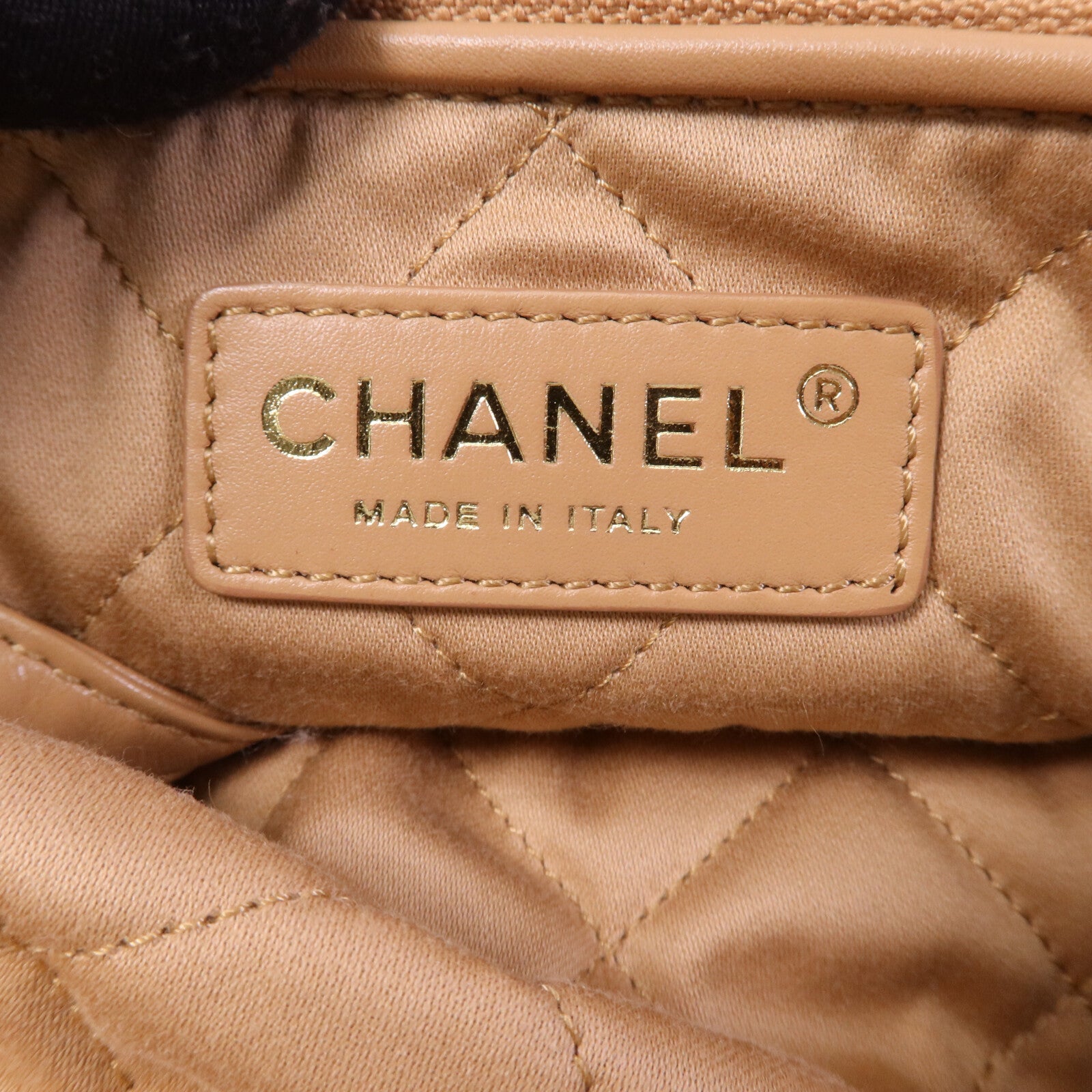 CHANEL 牛皮皮革C22 Small金扣鏈帶肩背袋