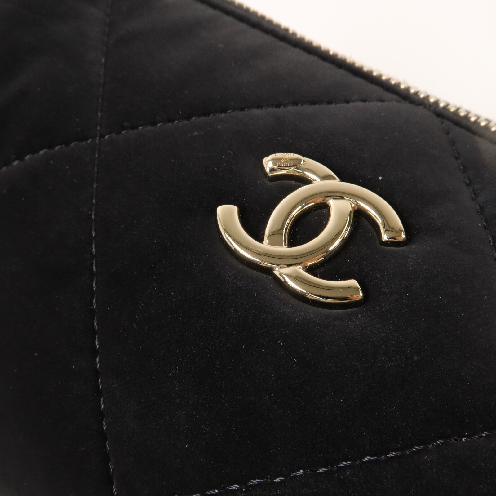 CHANEL 絨面尼龍Neige Chain Clutch鏈帶手挽肩背兩用袋