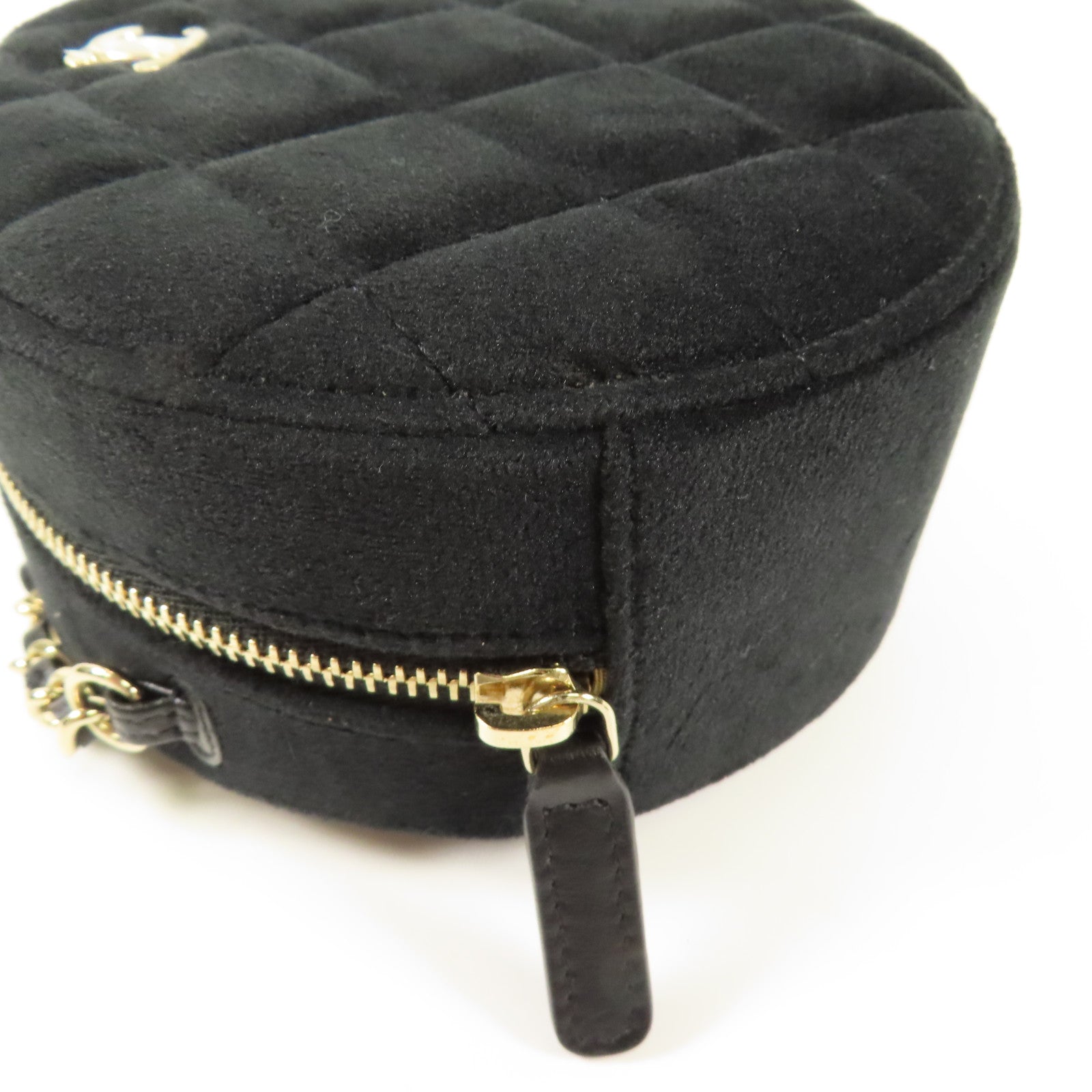CHANEL 天鵝絨Chain Shoulder金扣鏈帶肩背袋
