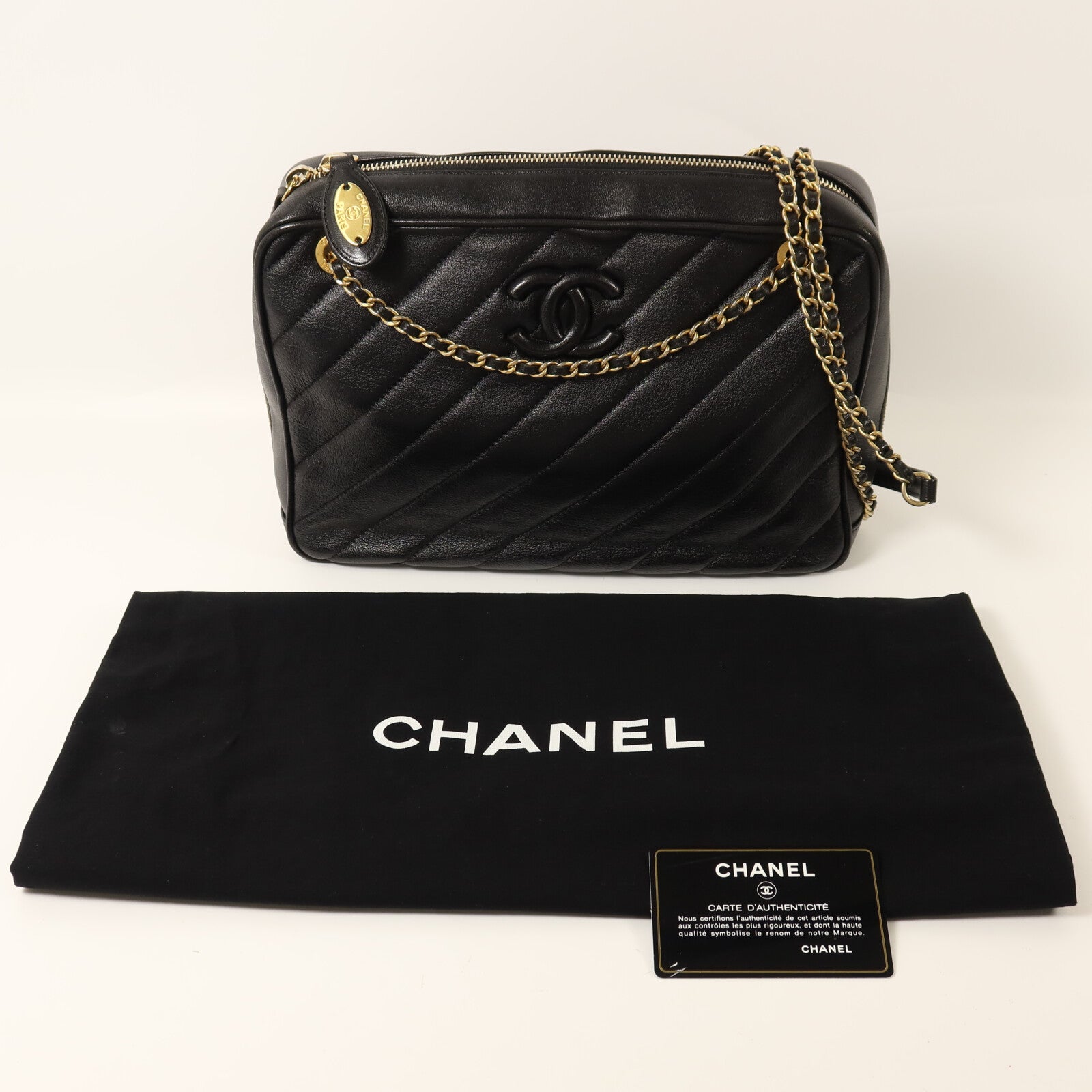 CHANEL 牛皮皮革Chain Shoulder金扣鏈帶肩背袋