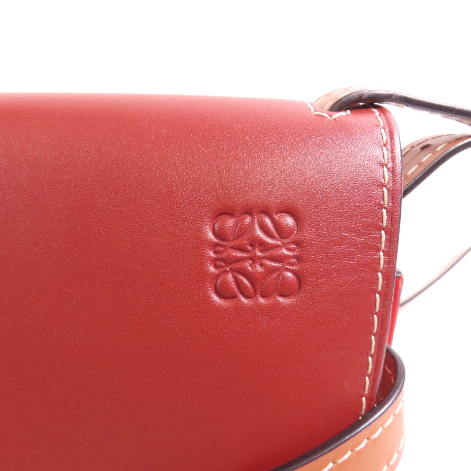 LOEWE 牛皮皮革Gate Bag金扣肩背袋