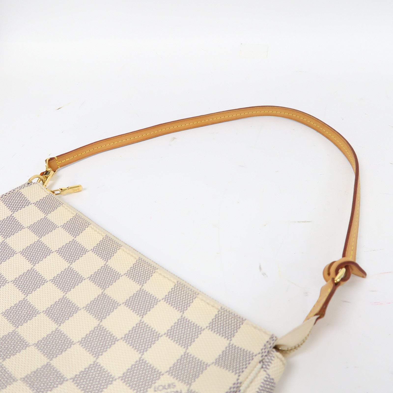 LOUIS VUITTON Damier Azur Pochette Accessories金扣手挽袋米白色
