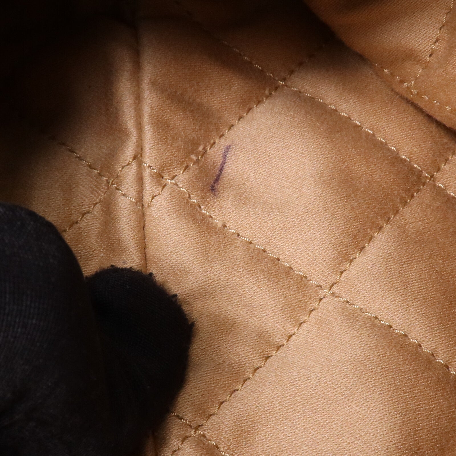 CHANEL 牛皮皮革C22 Small金扣鏈帶肩背袋