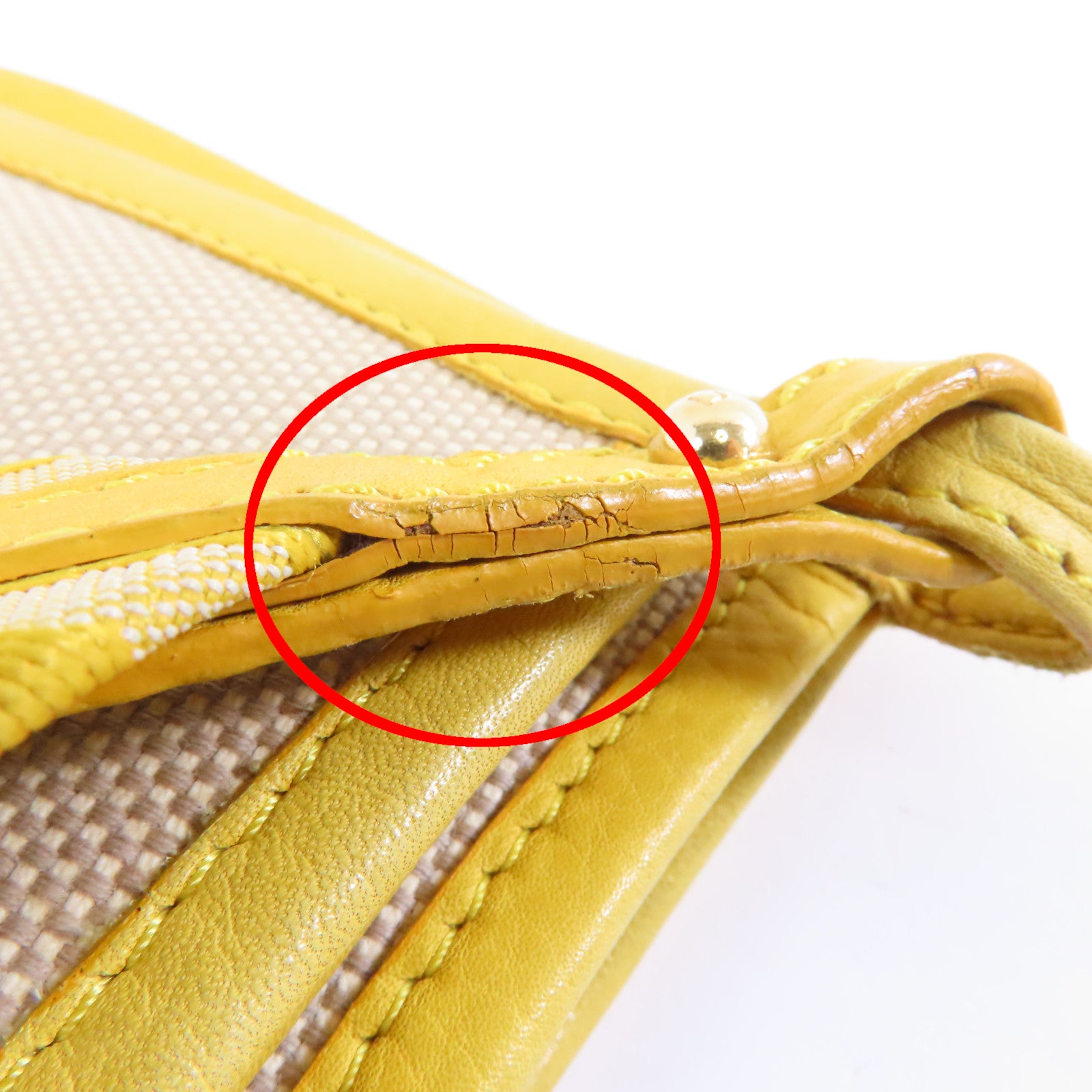 FENDI 帆布Shoulder Bag金扣肩背袋黃色