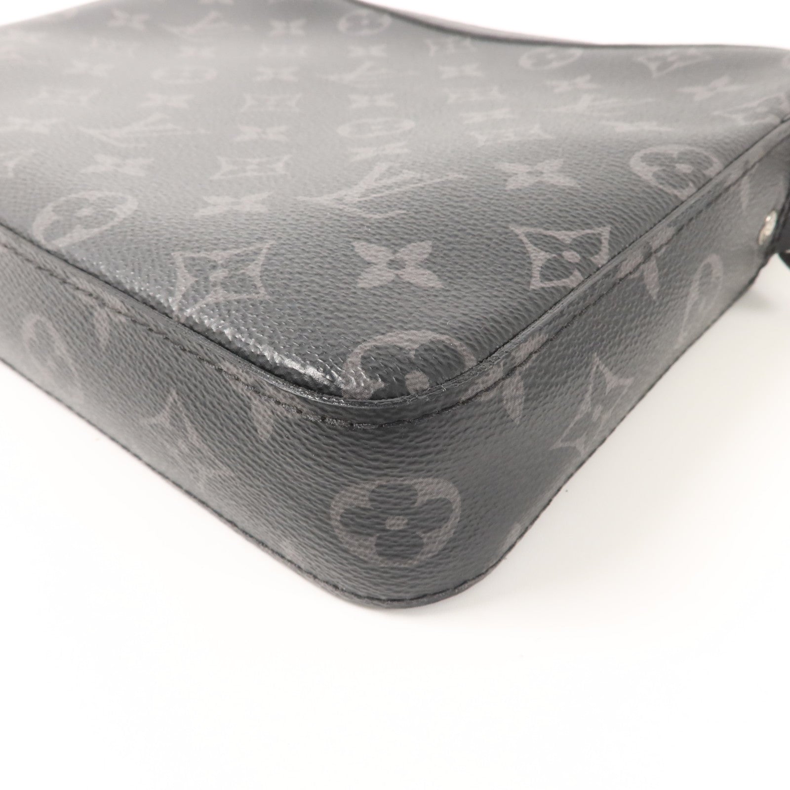 LOUIS VUITTON Monogram Eclipse Reverse Trio Messenger肩背袋