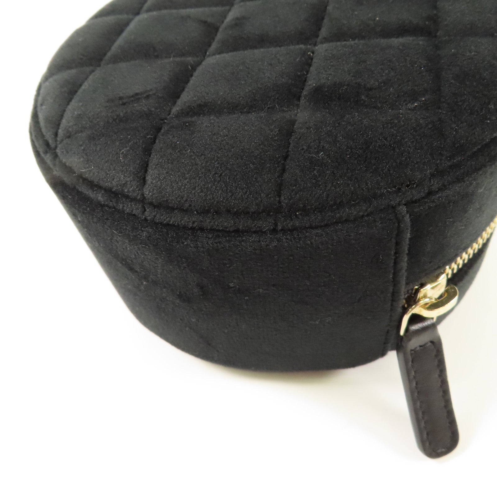 CHANEL 天鵝絨Chain Shoulder金扣鏈帶肩背袋