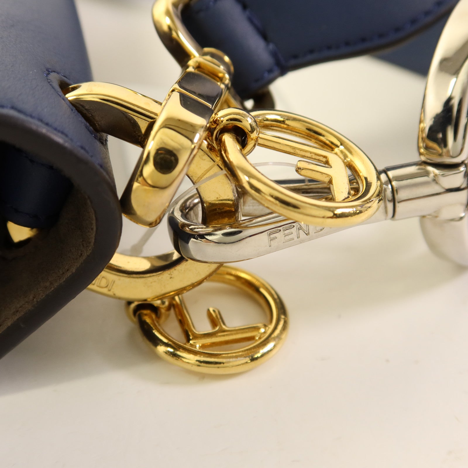 FENDI 牛皮皮革Kan I F Shoulder Bag手挽肩背兩用袋