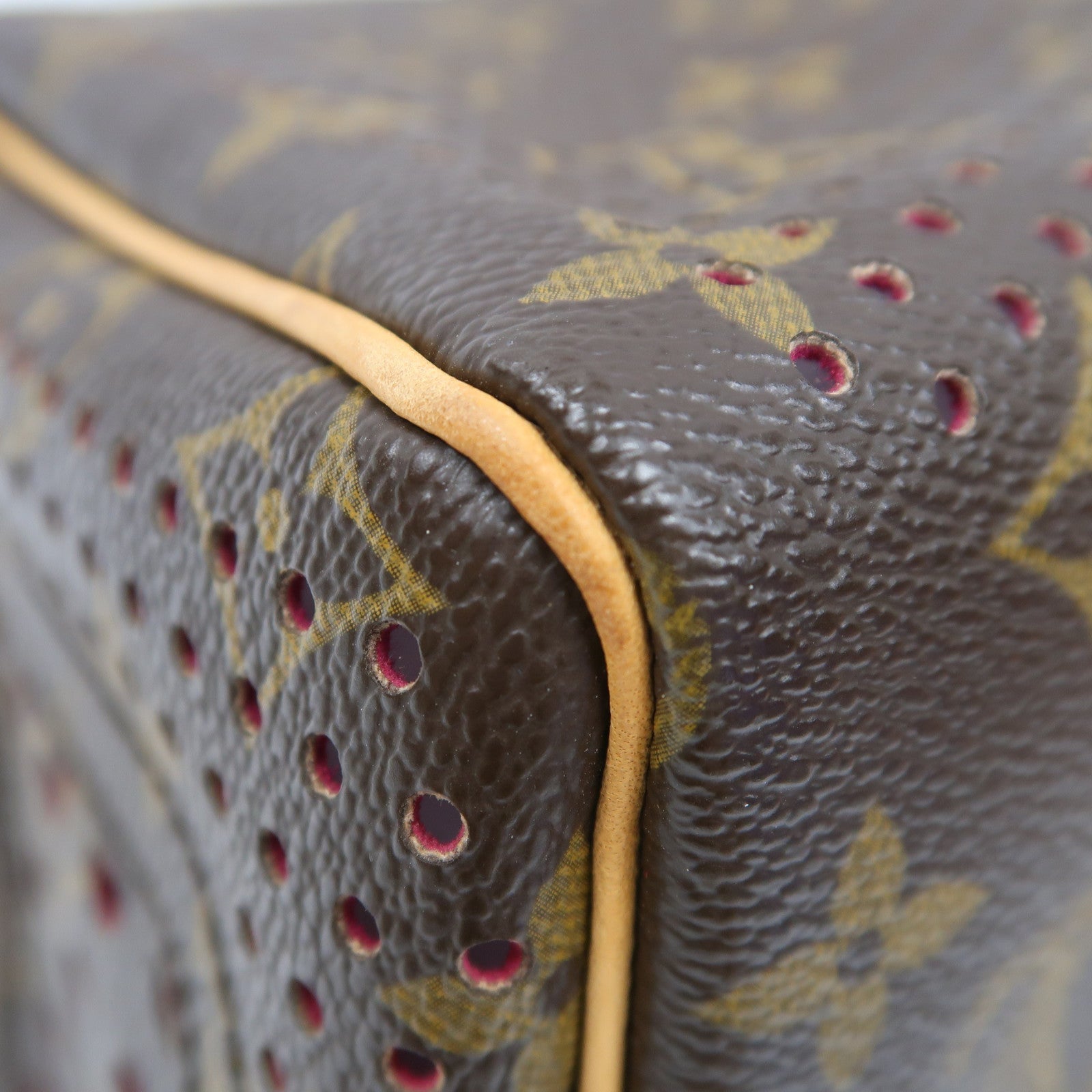 LOUIS VUITTON 【激減優惠】Monogram Perfo Speedy 30金扣手挽袋啡色