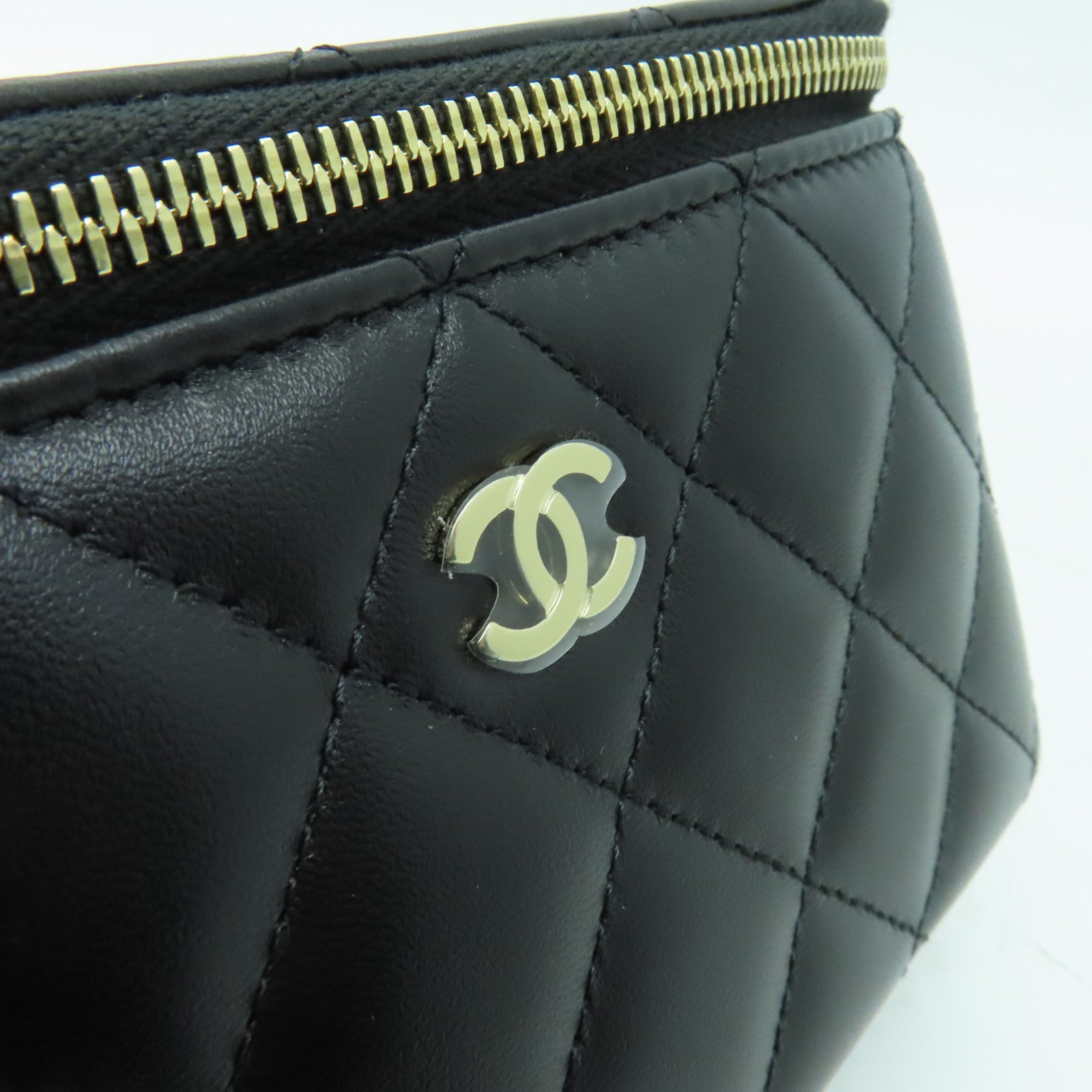 CHANEL 菱格Chain Shoulder Bag金扣鏈帶肩背袋黒色