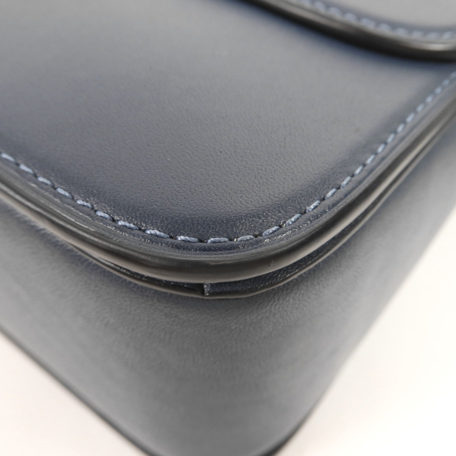 COACH 牛皮皮革Shoulder Bag金扣肩背袋