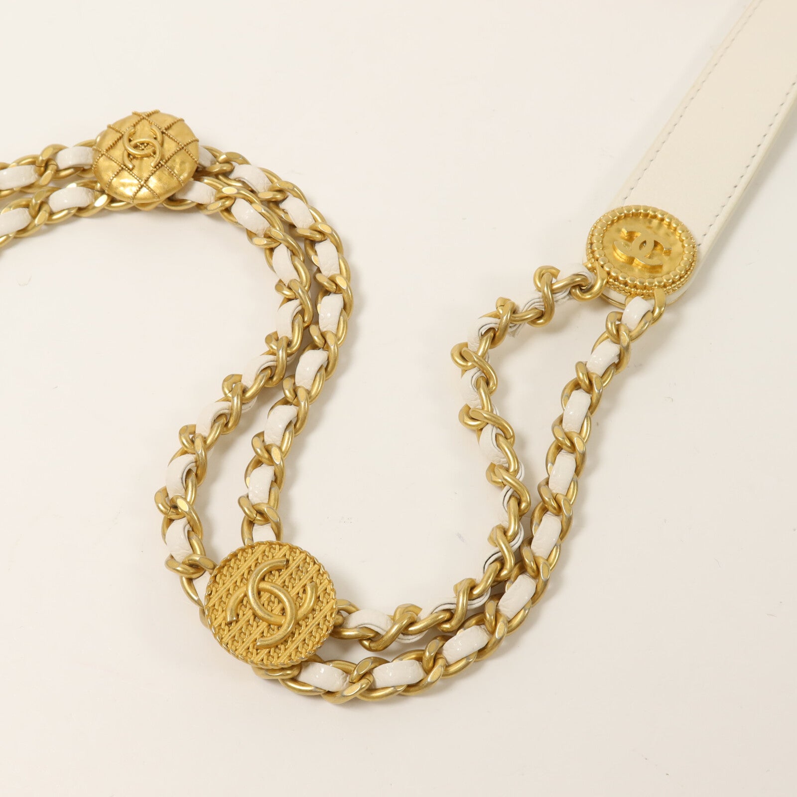 CHANEL 牛皮皮革Mini Coins Flap鏈帶肩背袋