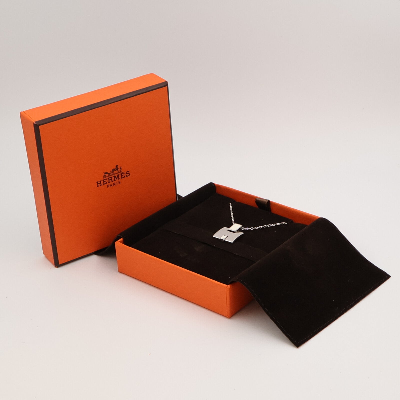 HERMES 金屬/琺瑯Eileen Pendant Necklace項鍊