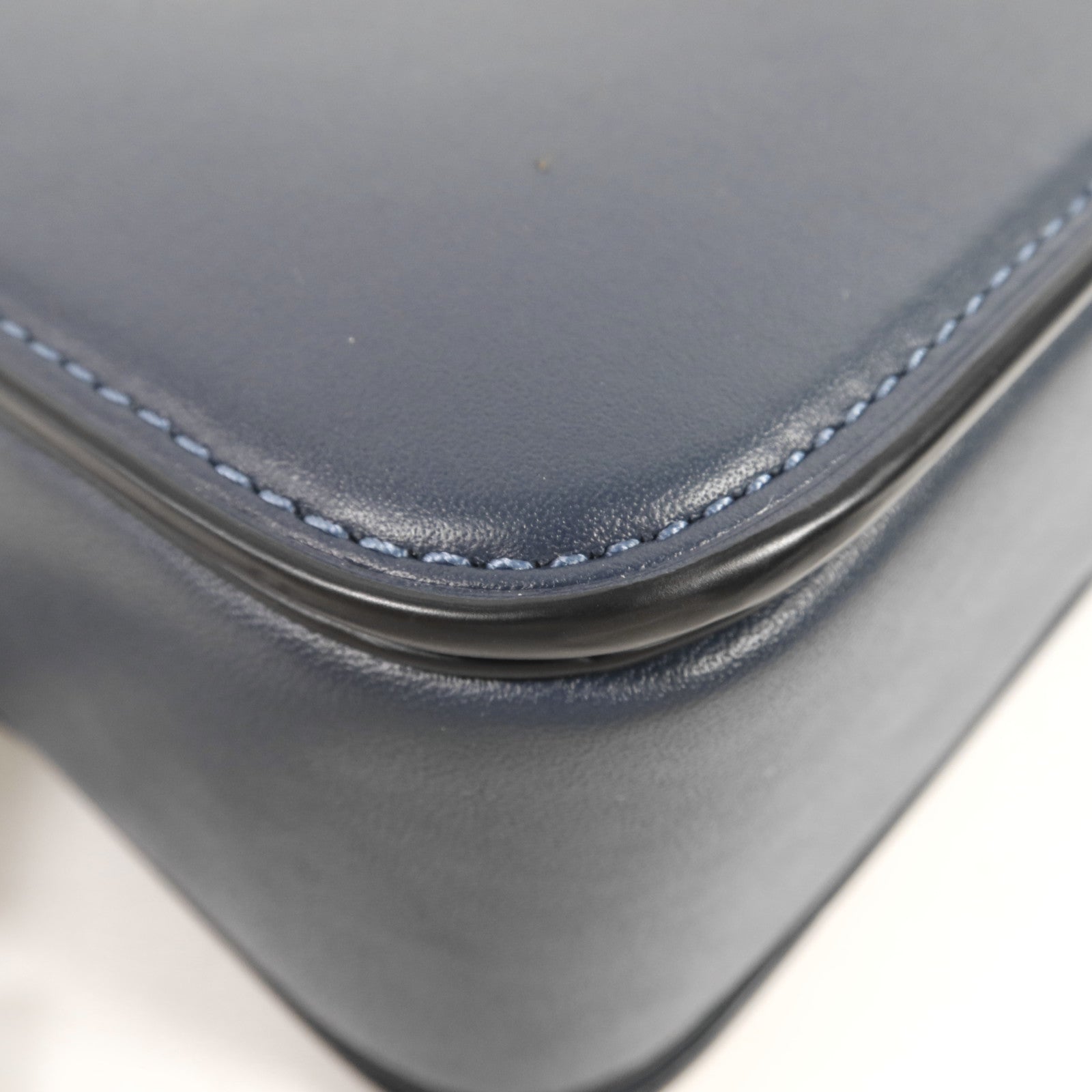 COACH 牛皮皮革Shoulder Bag金扣肩背袋