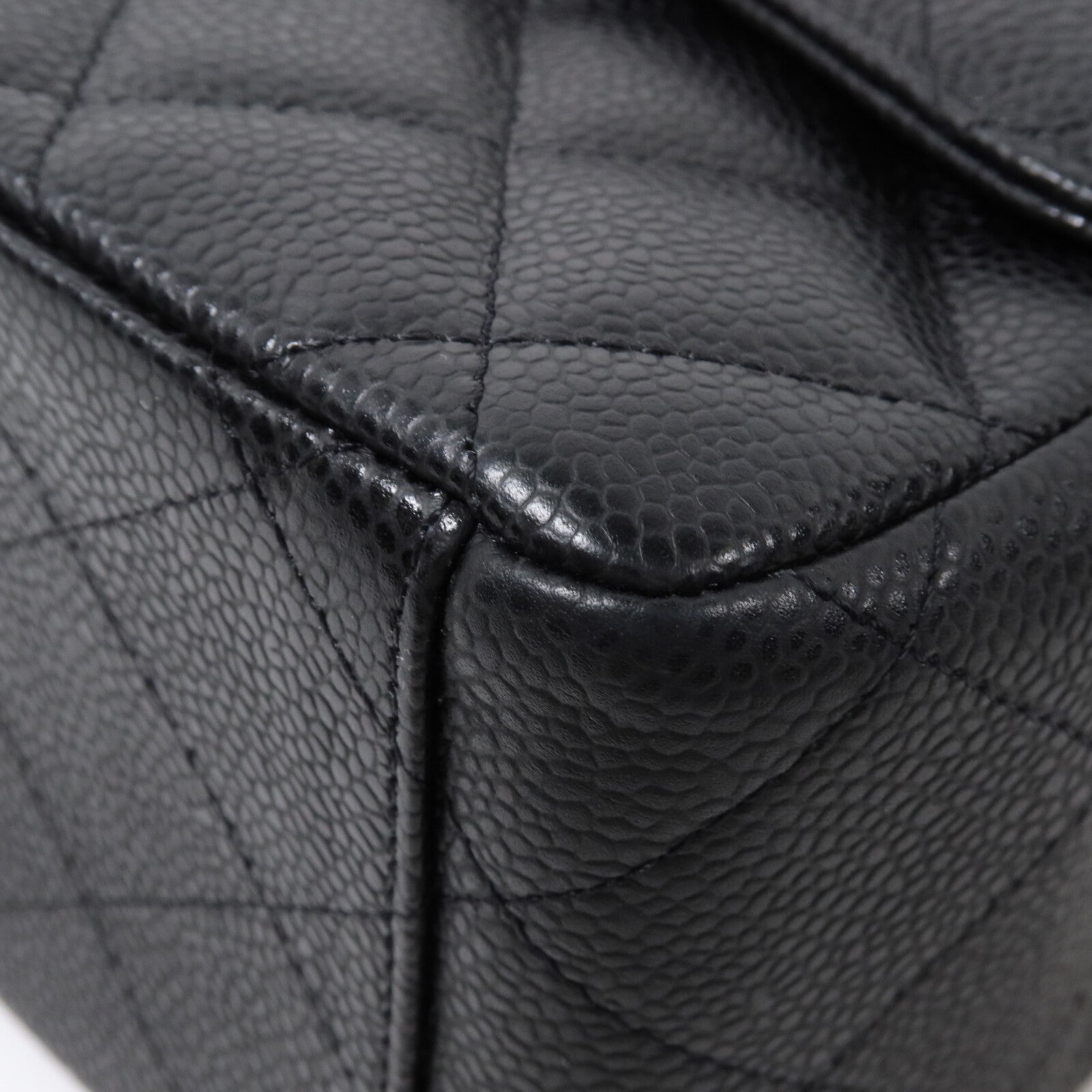 CHANEL 牛皮皮革Maxi Classic鏈帶肩背袋