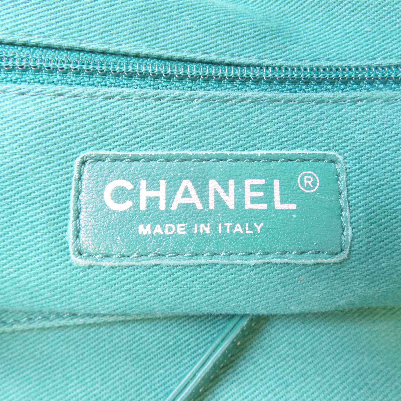 CHANEL (PRICE DOWN) Quilted CC SHW Chain Shoulder Handbag Lambskin Leather Green