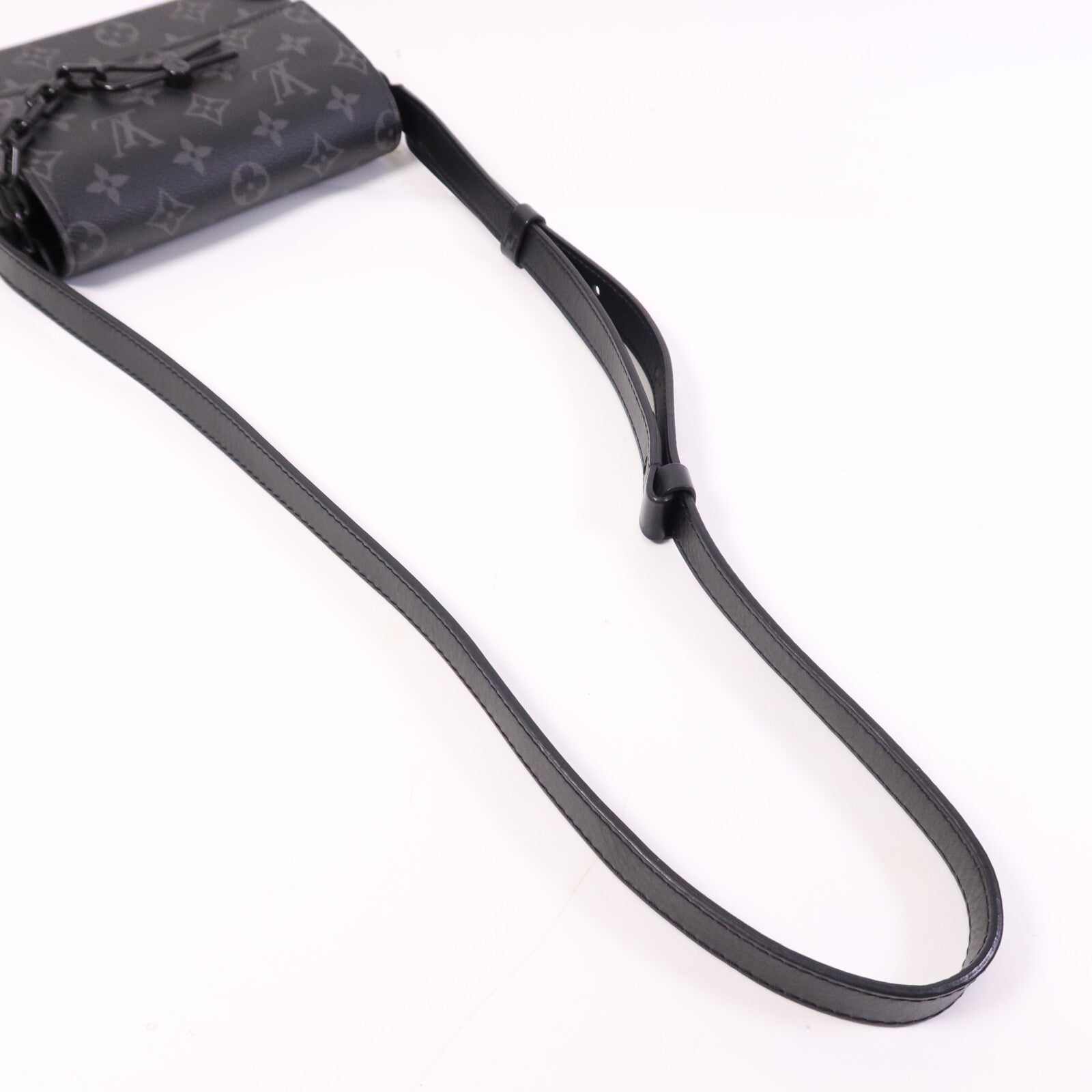 LOUIS VUITTON Monogram Eclipse Steamer Wearable Wallet肩背袋
