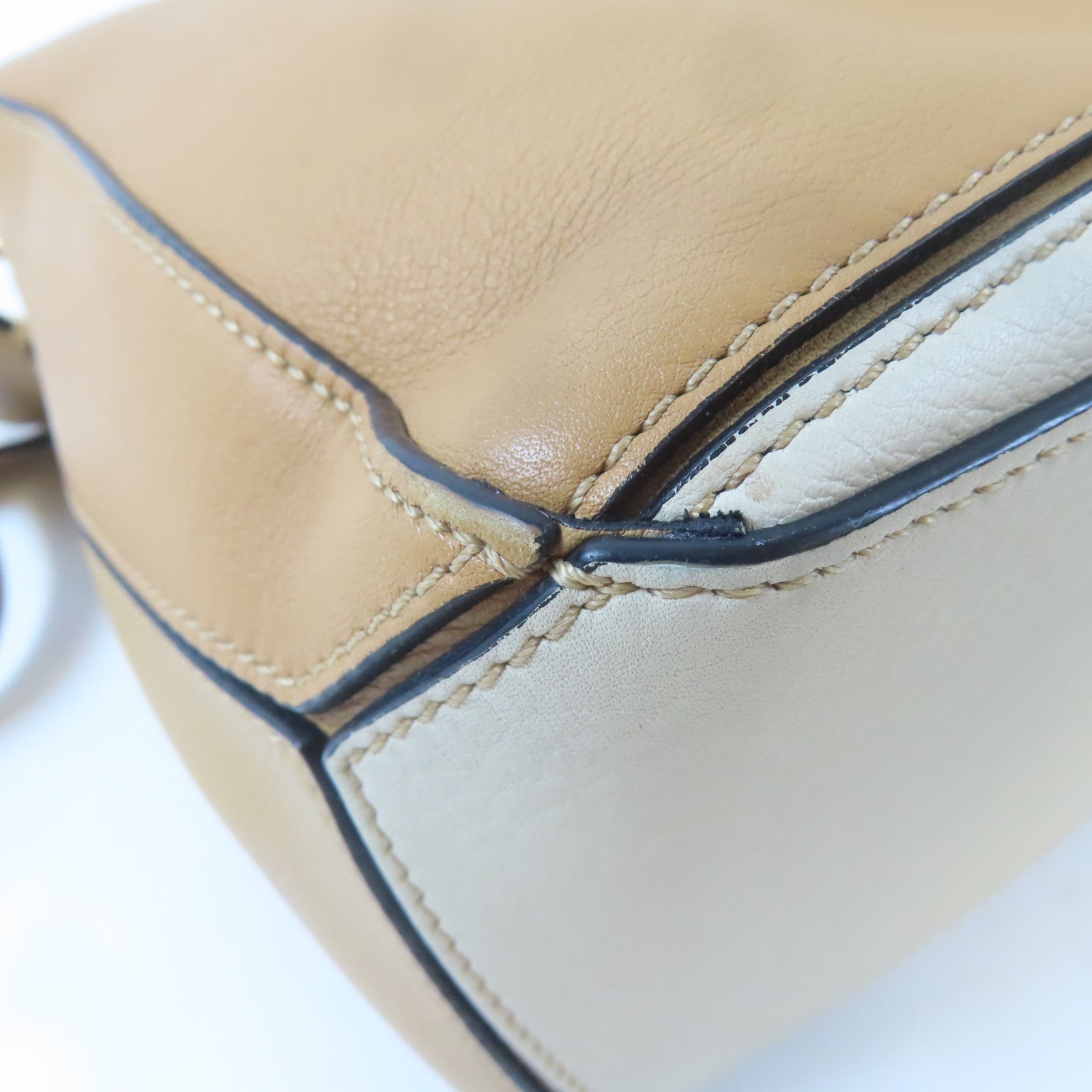 LOEWE 牛皮皮革Puzzle金扣手挽肩背兩用袋啡色/米色