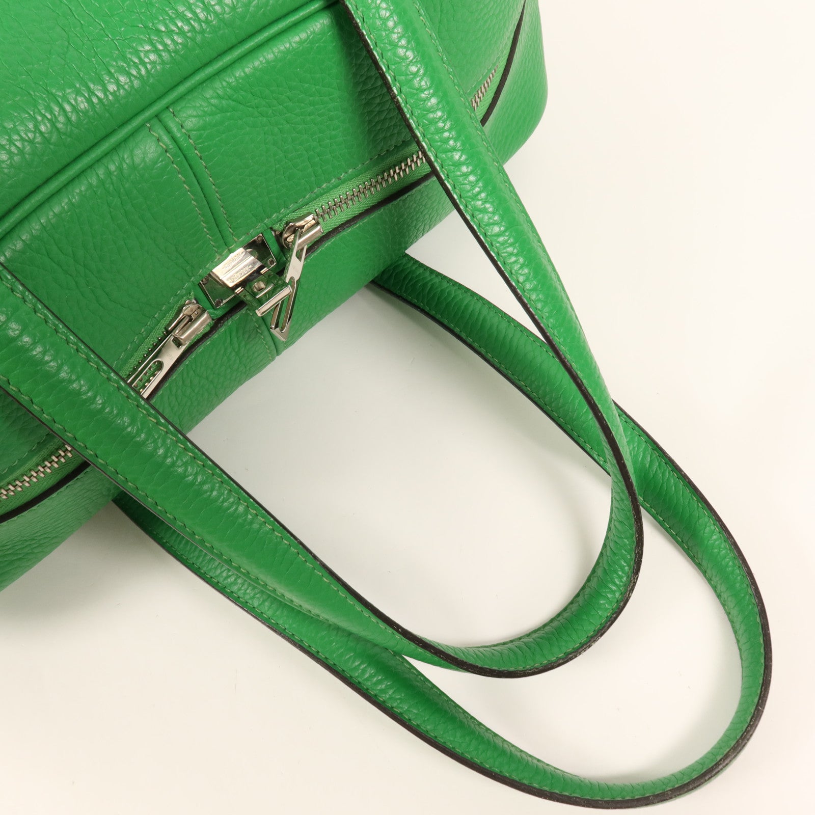 HERMES Clemence皮革Victoria銀扣肩背袋