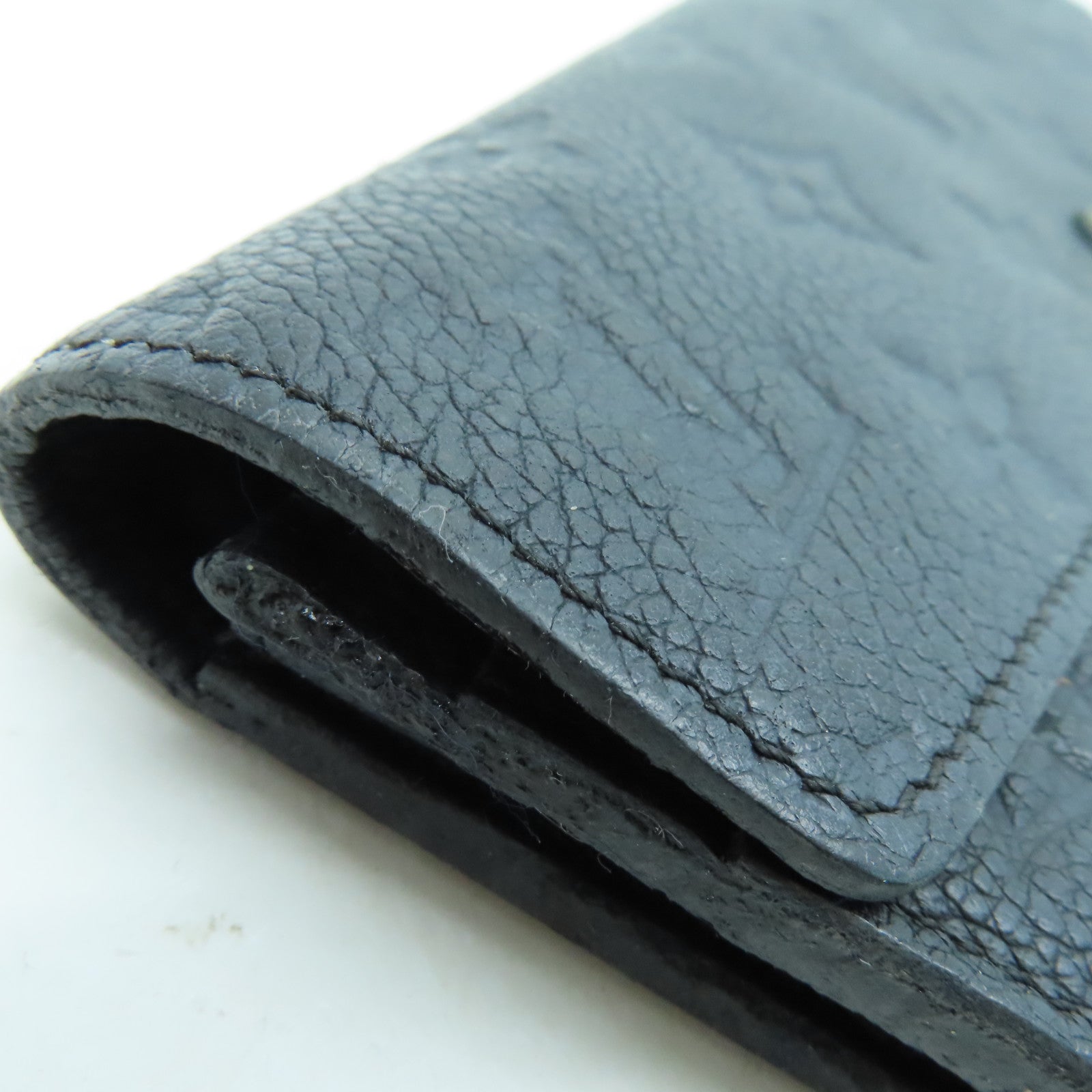 LOUIS VUITTON Monogram Empreinte Sarah长钱包金扣黑色