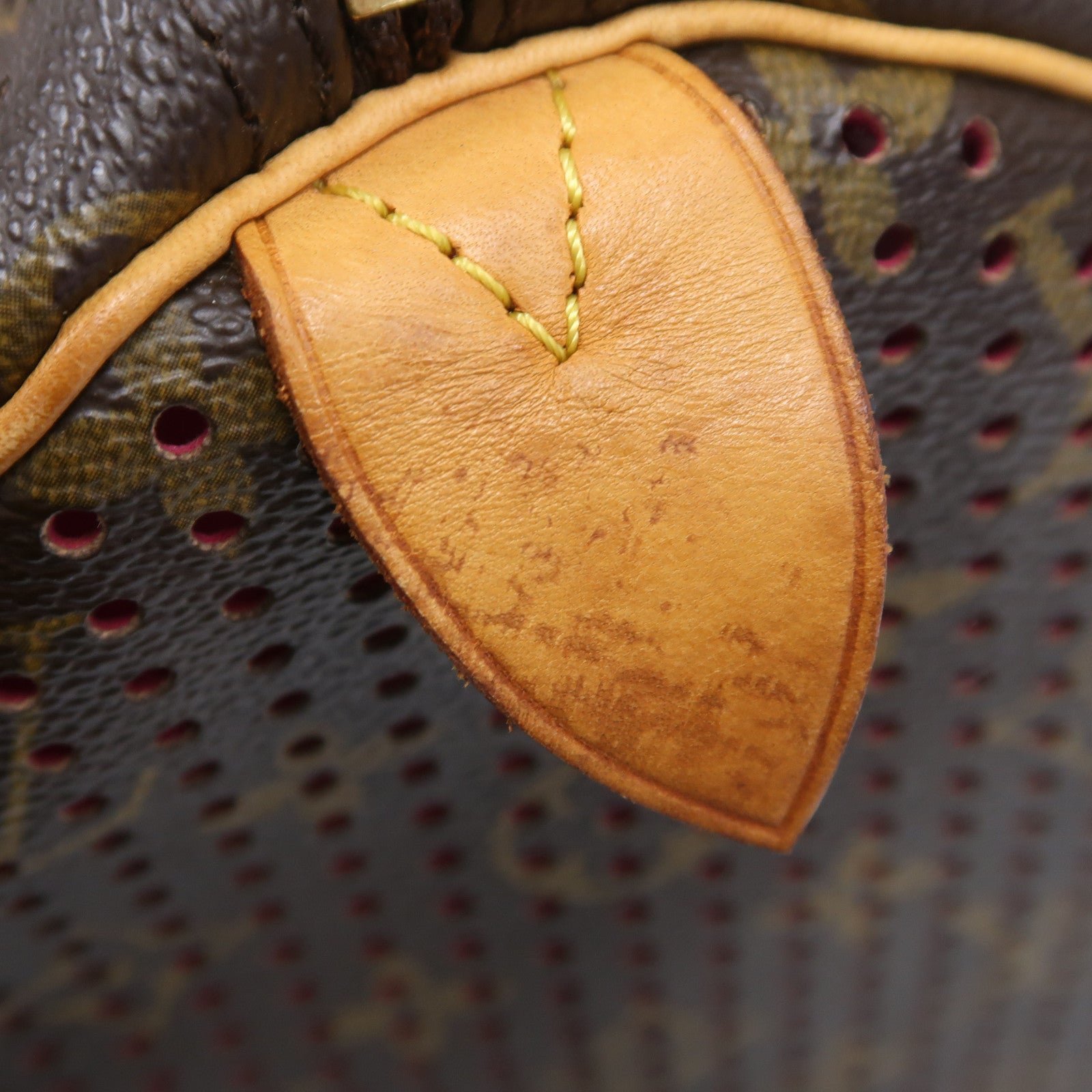 LOUIS VUITTON 【激減優惠】Monogram Perfo Speedy 30金扣手挽袋啡色