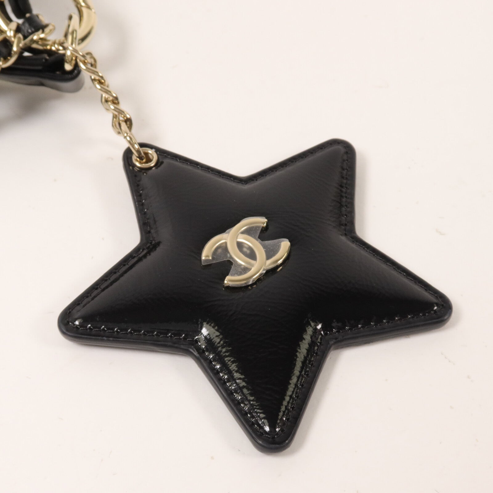 CHANEL 絨面尼龍Neige Chain Clutch鏈帶手挽肩背兩用袋