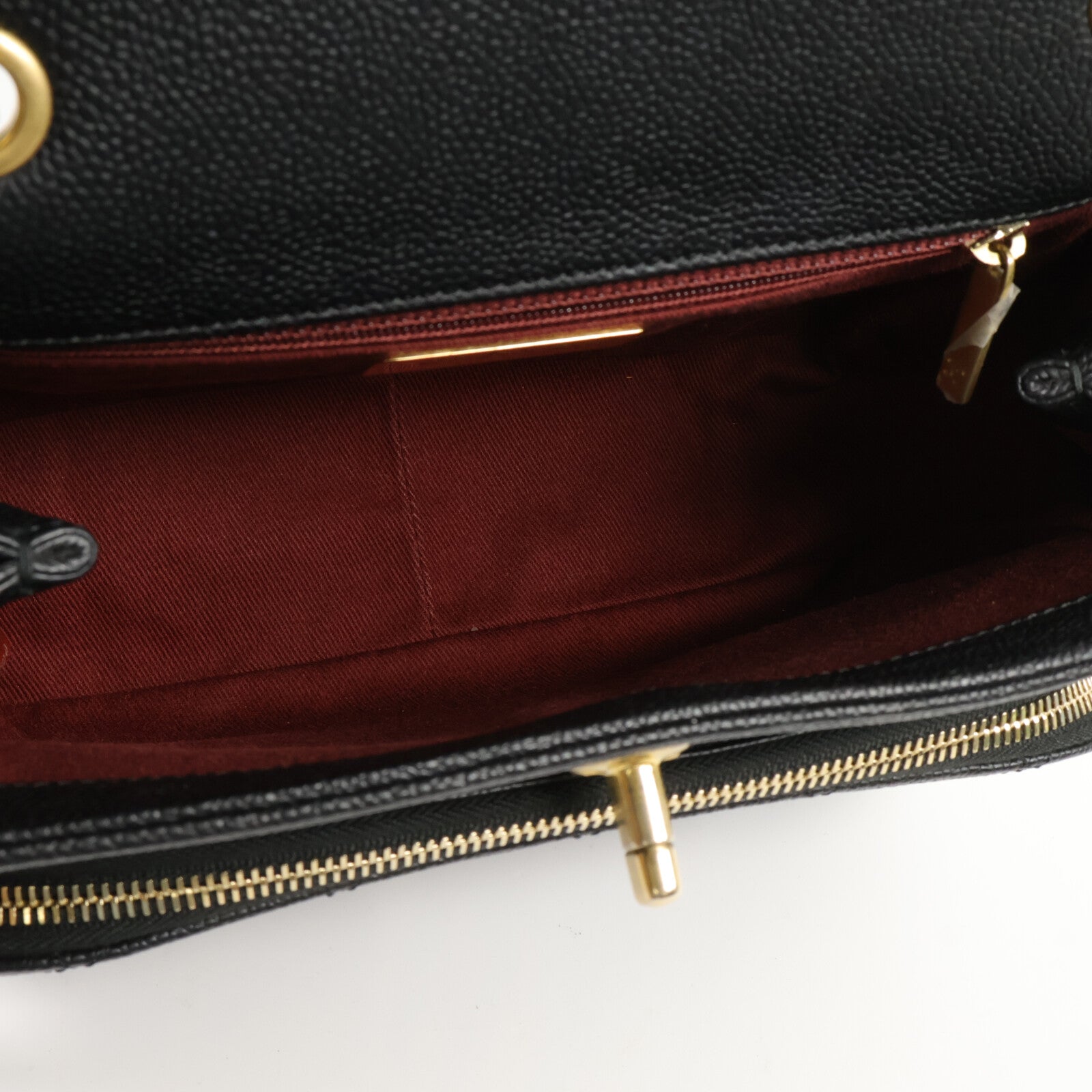CHANEL 牛皮皮革Chic Trip Flap Bag鏈帶肩背袋