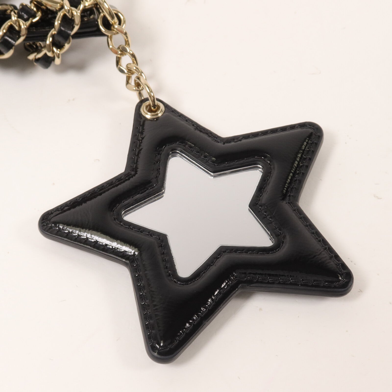 CHANEL 絨面尼龍Neige Chain Clutch鏈帶手挽肩背兩用袋