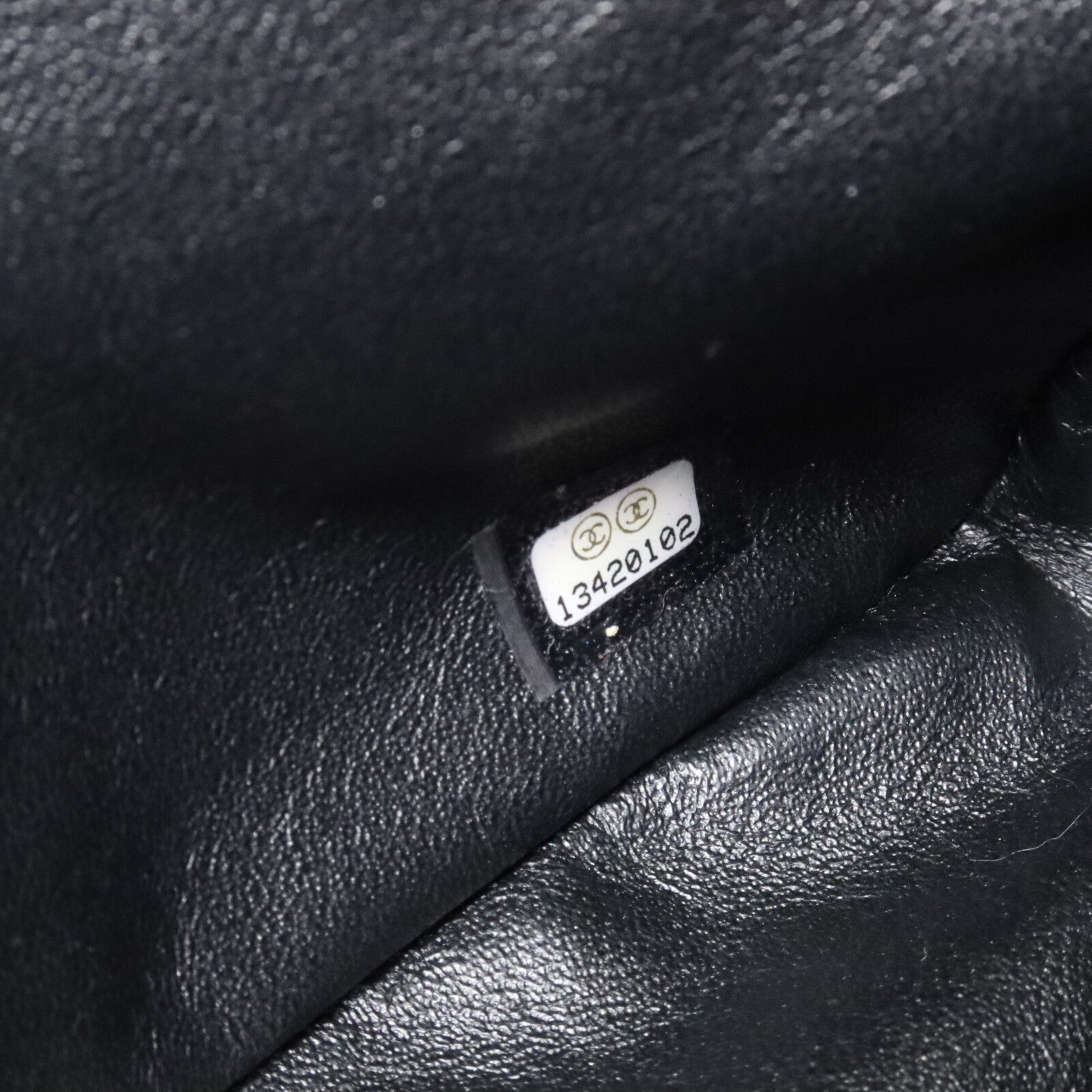 CHANEL 牛皮皮革Maxi Classic鏈帶肩背袋