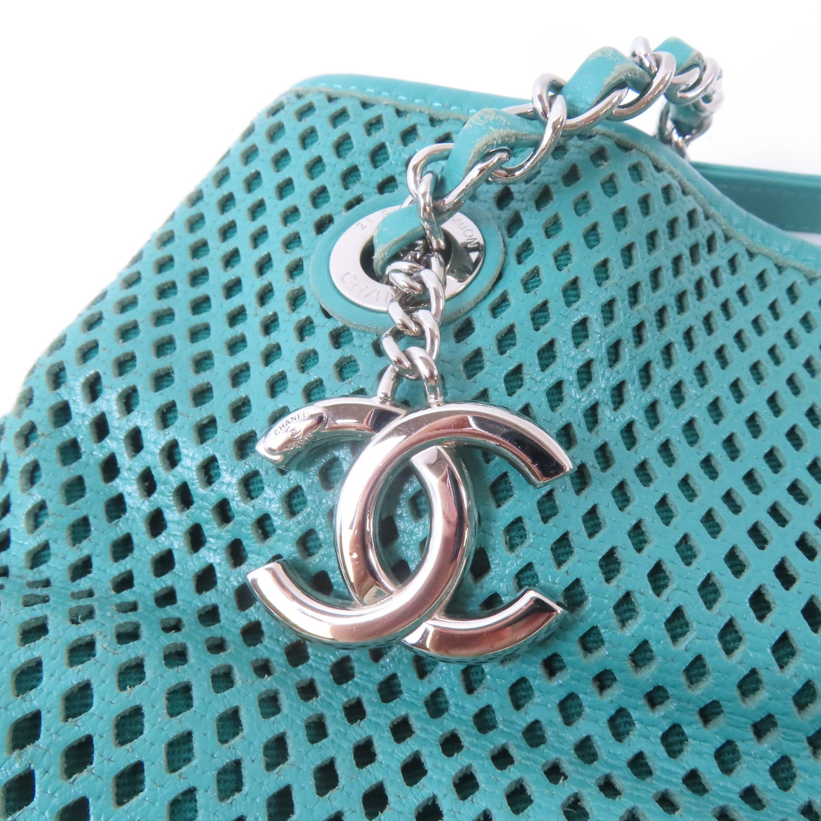 CHANEL (PRICE DOWN) Quilted CC SHW Chain Shoulder Handbag Lambskin Leather Green